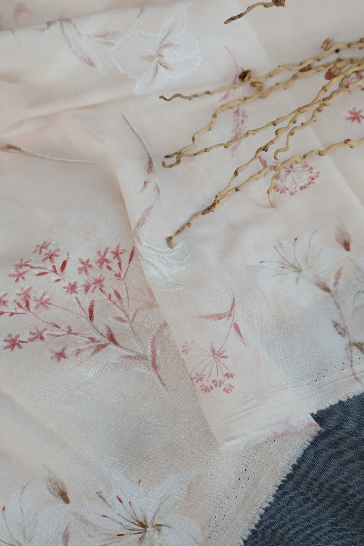 Shirt – Printed Embroidered Lawn L1PE113