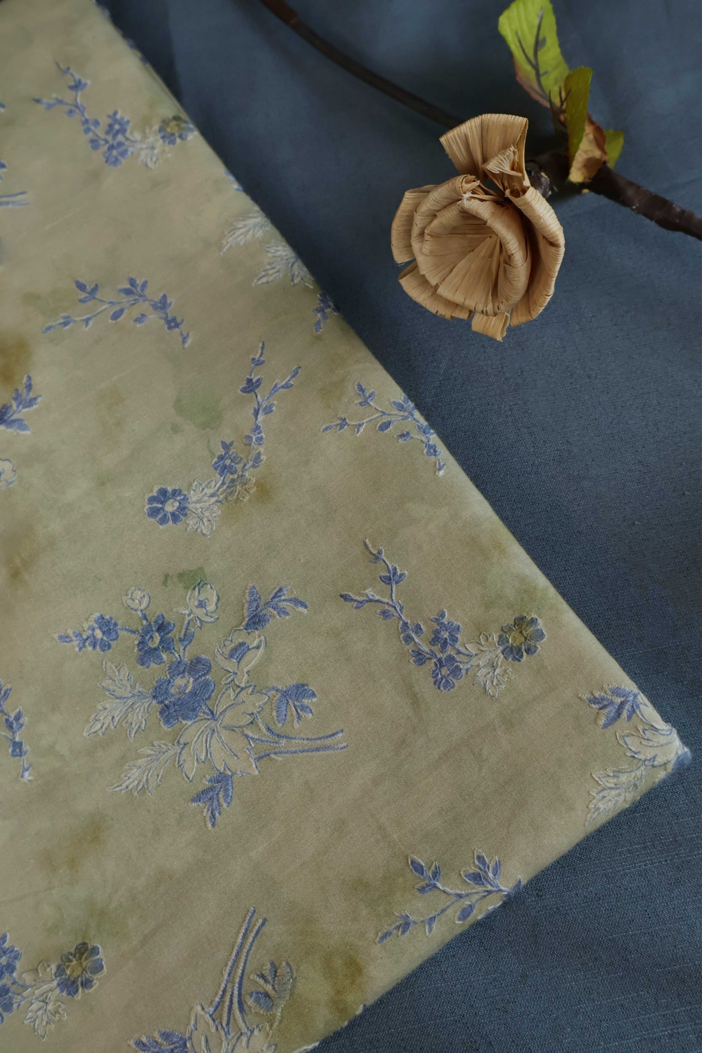 Shirt – Printed Embroidered Lawn L1PE110