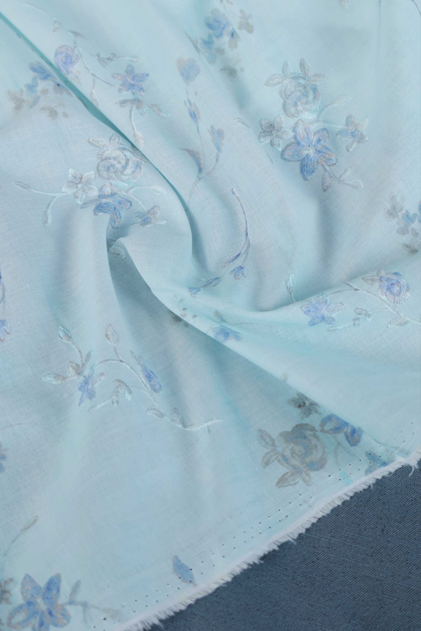 Shirt – Printed Embroidered Lawn L1PE109