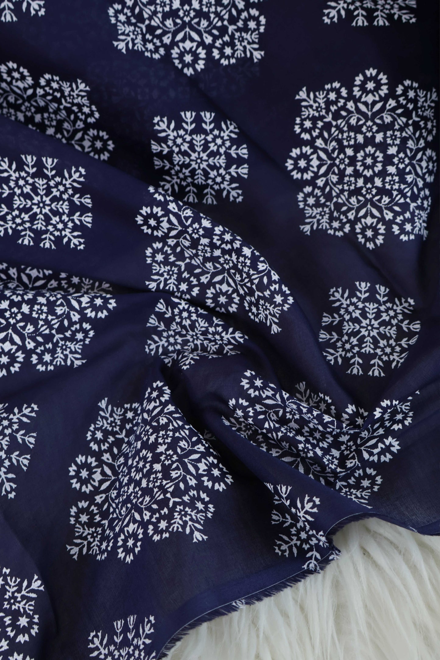 2Piece – Printed Lawn L2P132