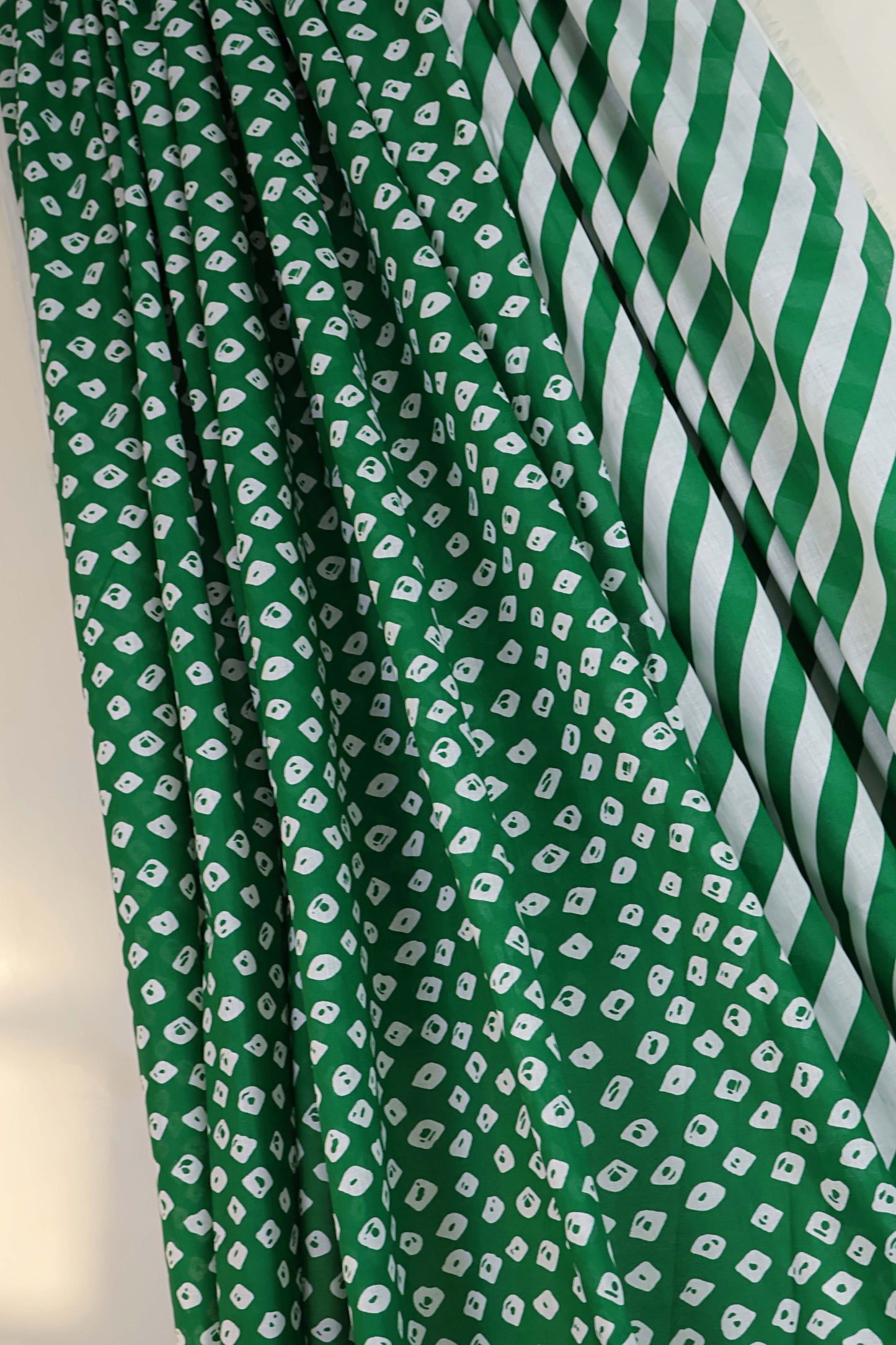 2Piece – Printed Lawn L2P391