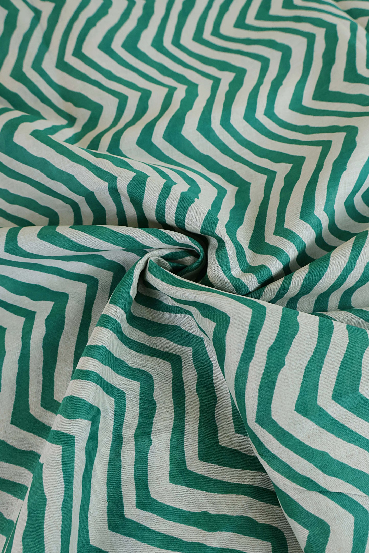 2Piece – Printed Lawn L2P388