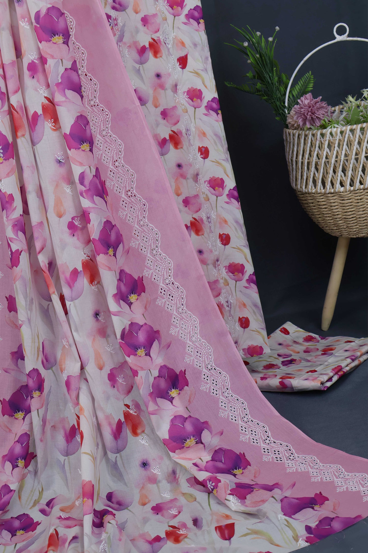 3Piece-Lawn Embroidered Suit R3P07