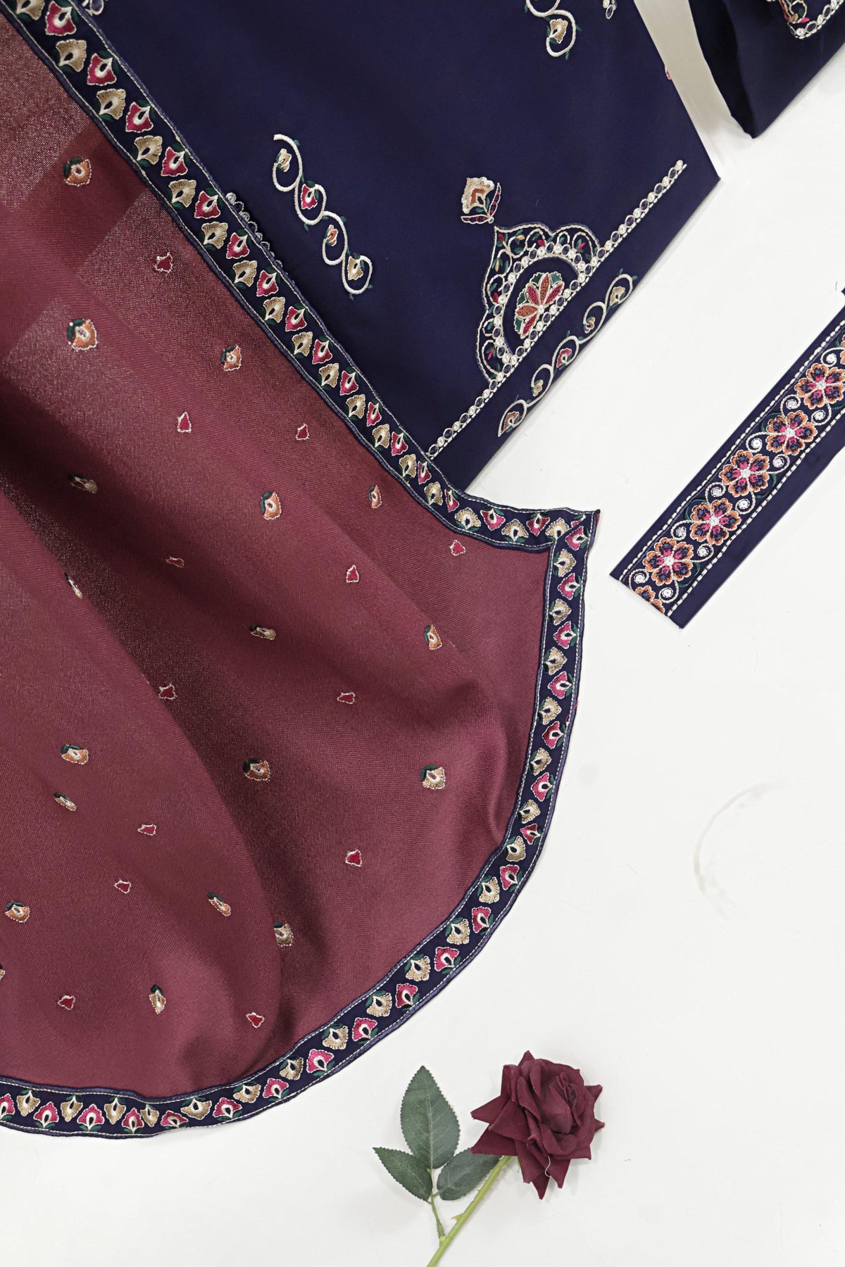3Piece - Embroidered Dhank Marina Suit WWRV307
