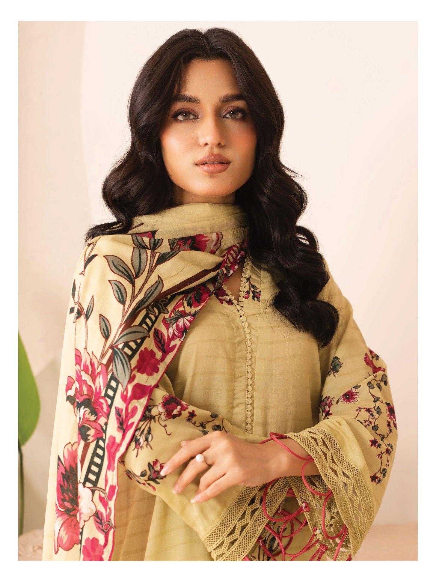 Lawn Embroidered Suit H25JH404