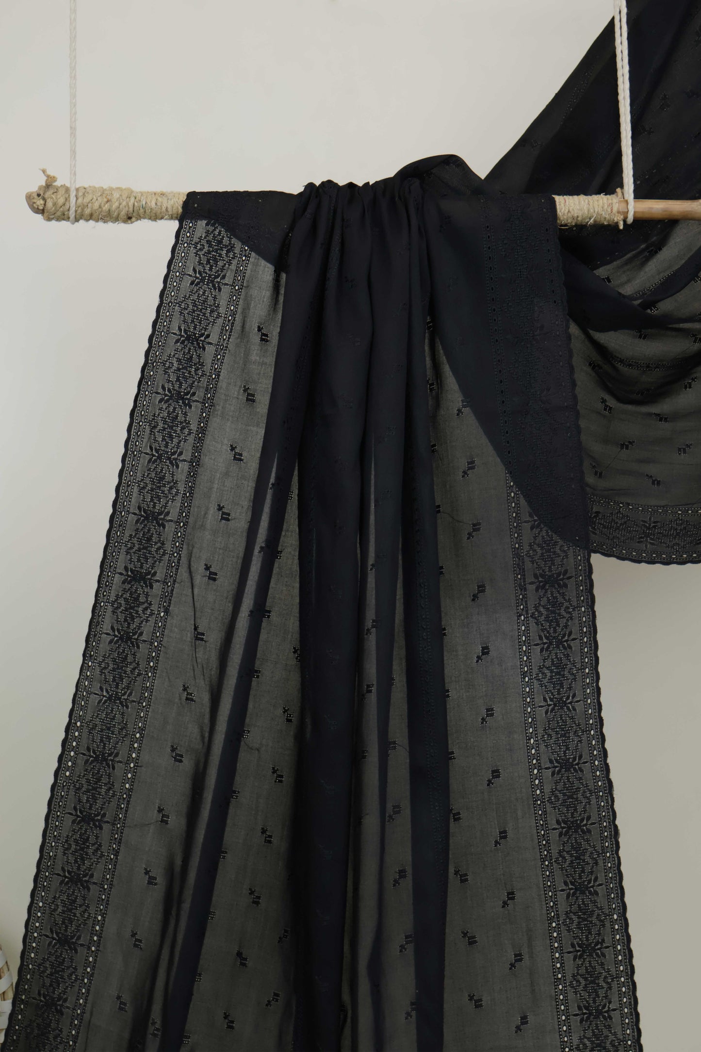 Embroidered Lawn Shawl HLSH120