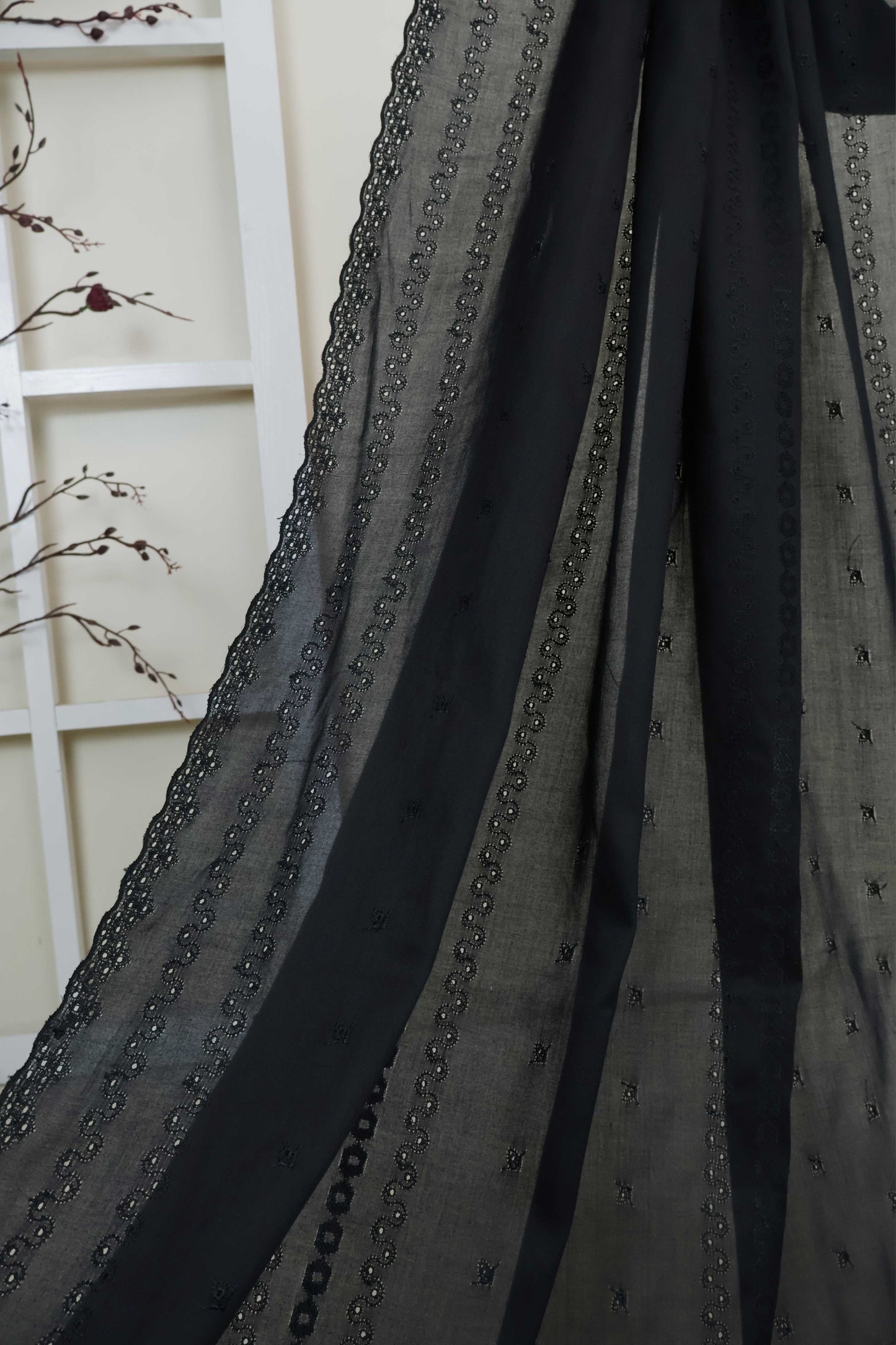 Embroidered Lawn Shawl HLSH119