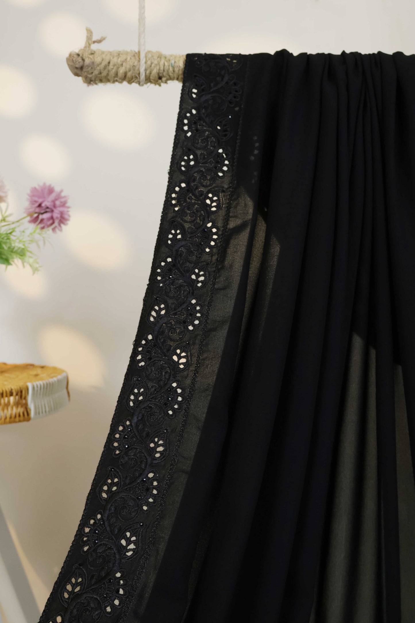 Embroidered Boarder Shawl HLSH191