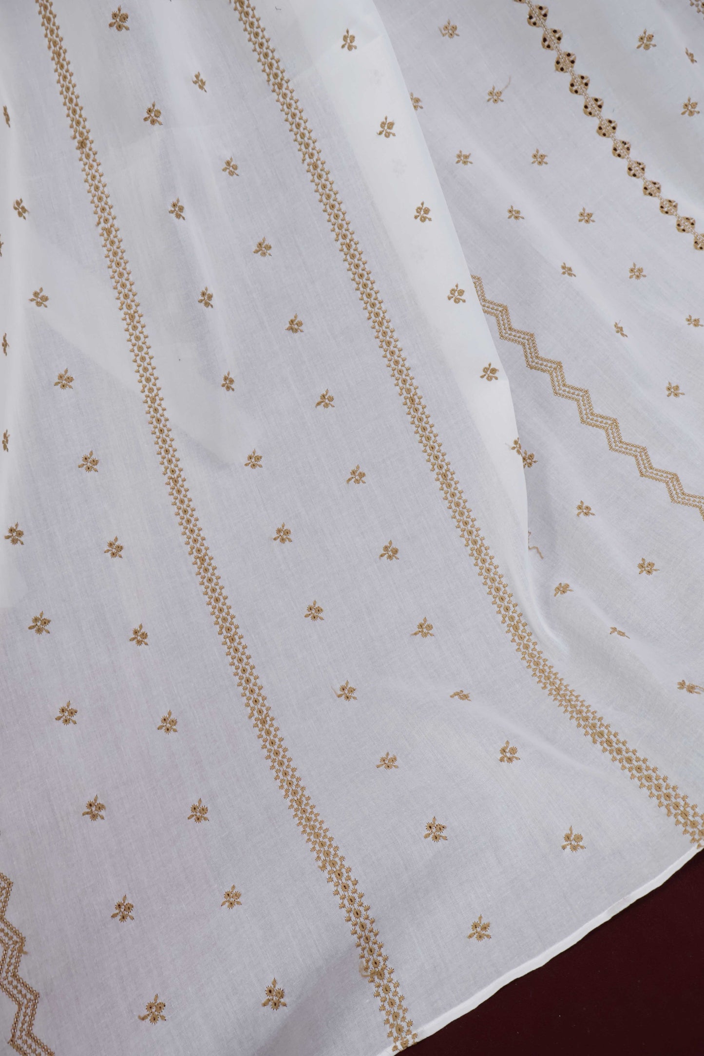 Embroidered Lawn Shawl HLSH196