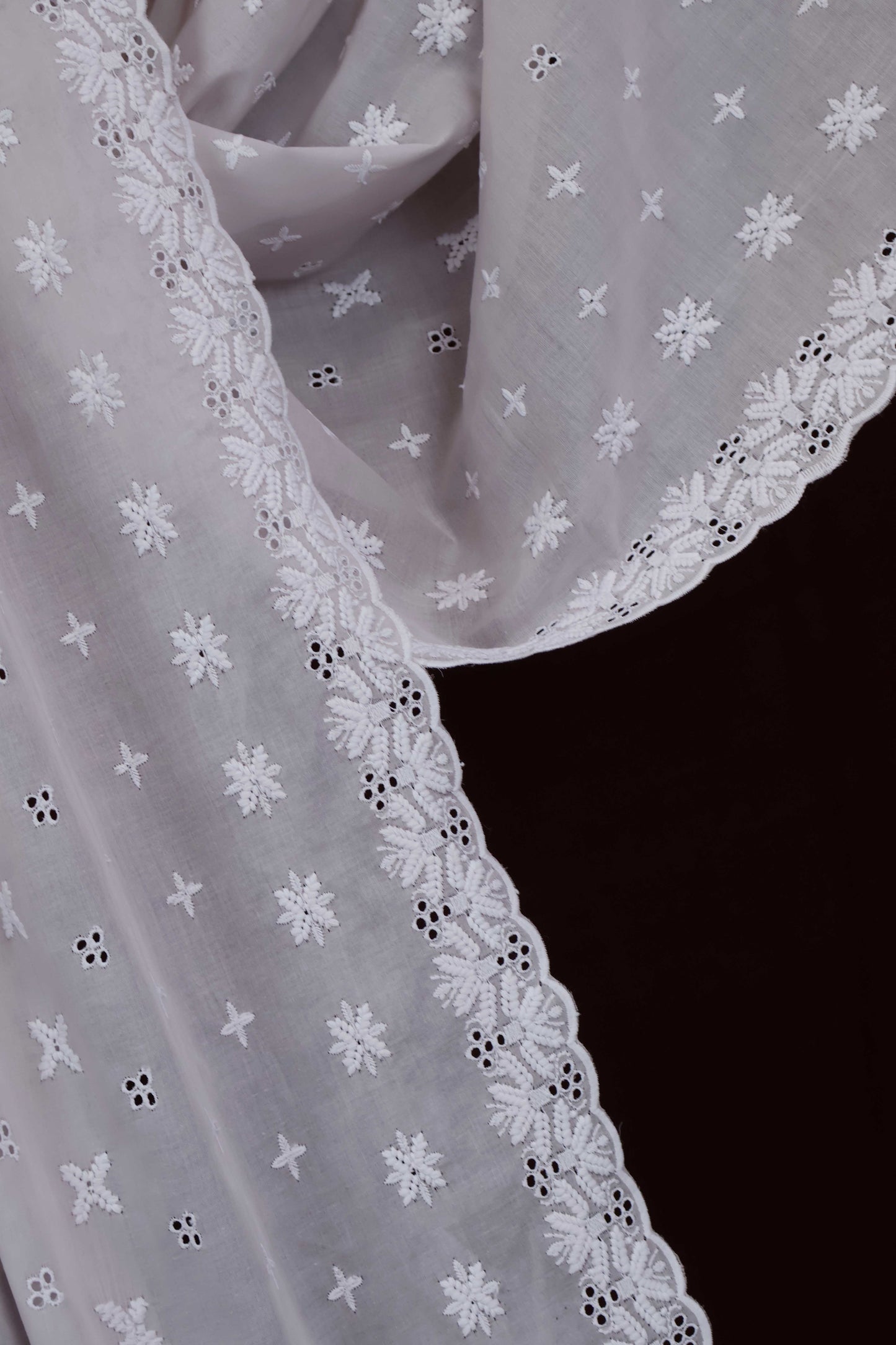Embroidered Lawn Full Size Shawl 3849N