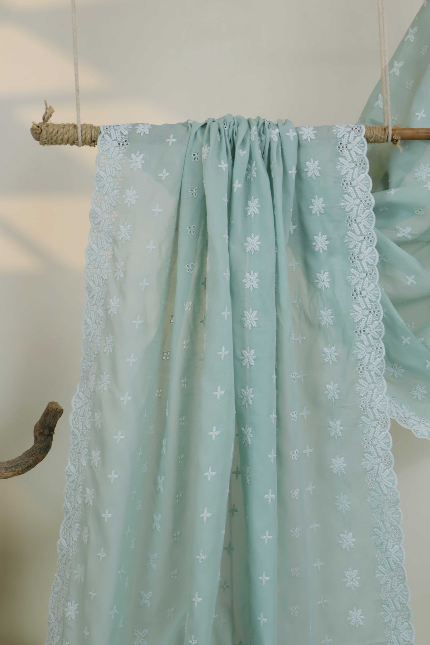 Embroidered Lawn Full Size Shawl 3849Q