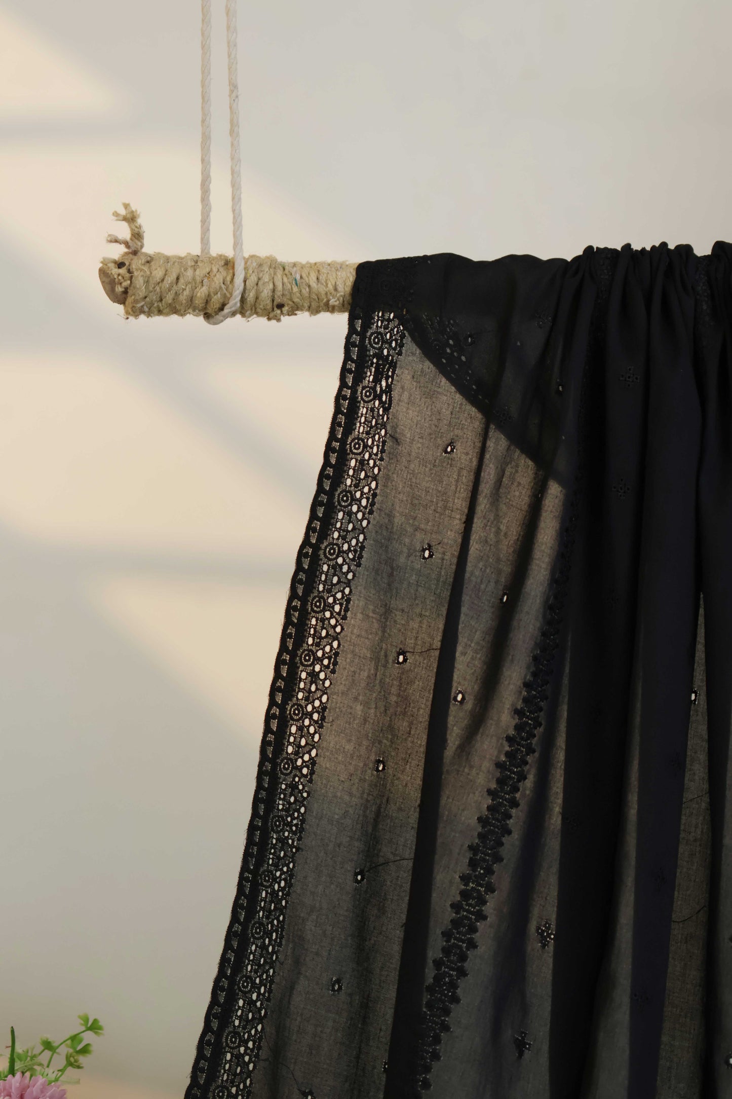 Embroidered Lawn Shawl HLSH233