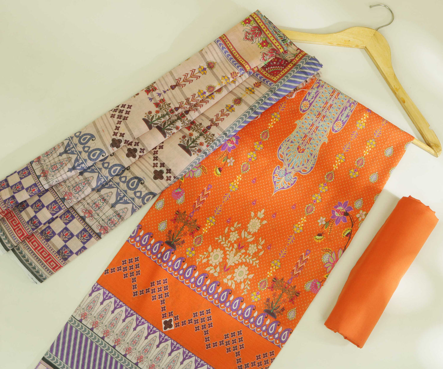 3Piece - Superior Printed Lawn Suit Carnation CR16