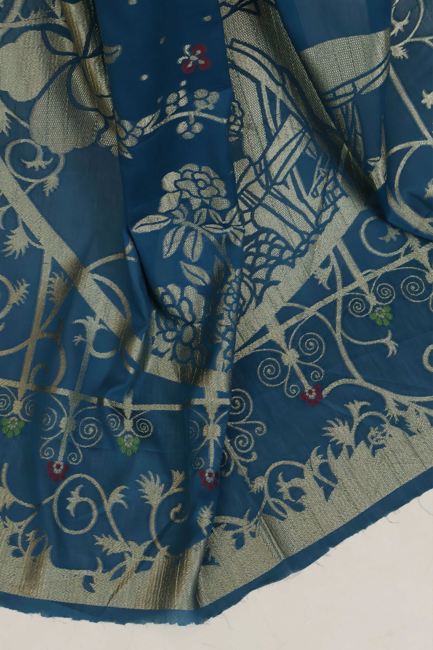 3Piece-Lawn Banarsi Jacquard Suit V5WR14