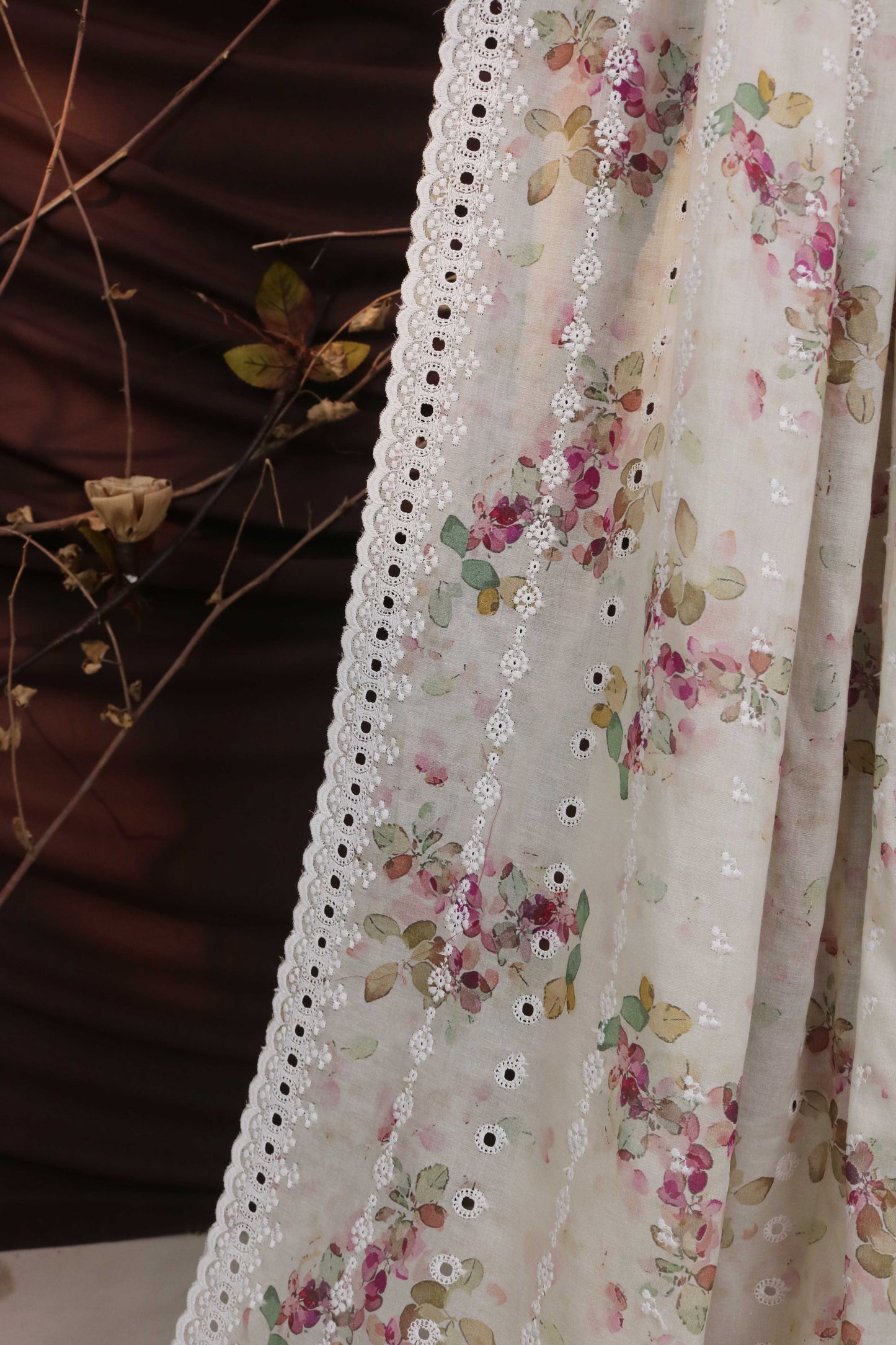 Embroidered Lawn Shawl 3636II