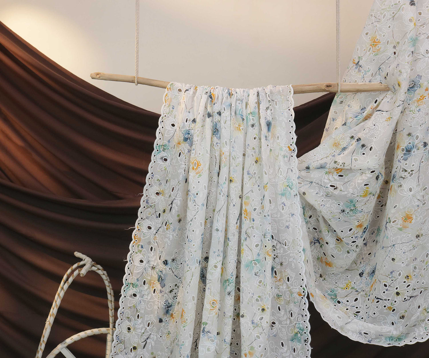 Embroidered Lawn Shawl LSH124