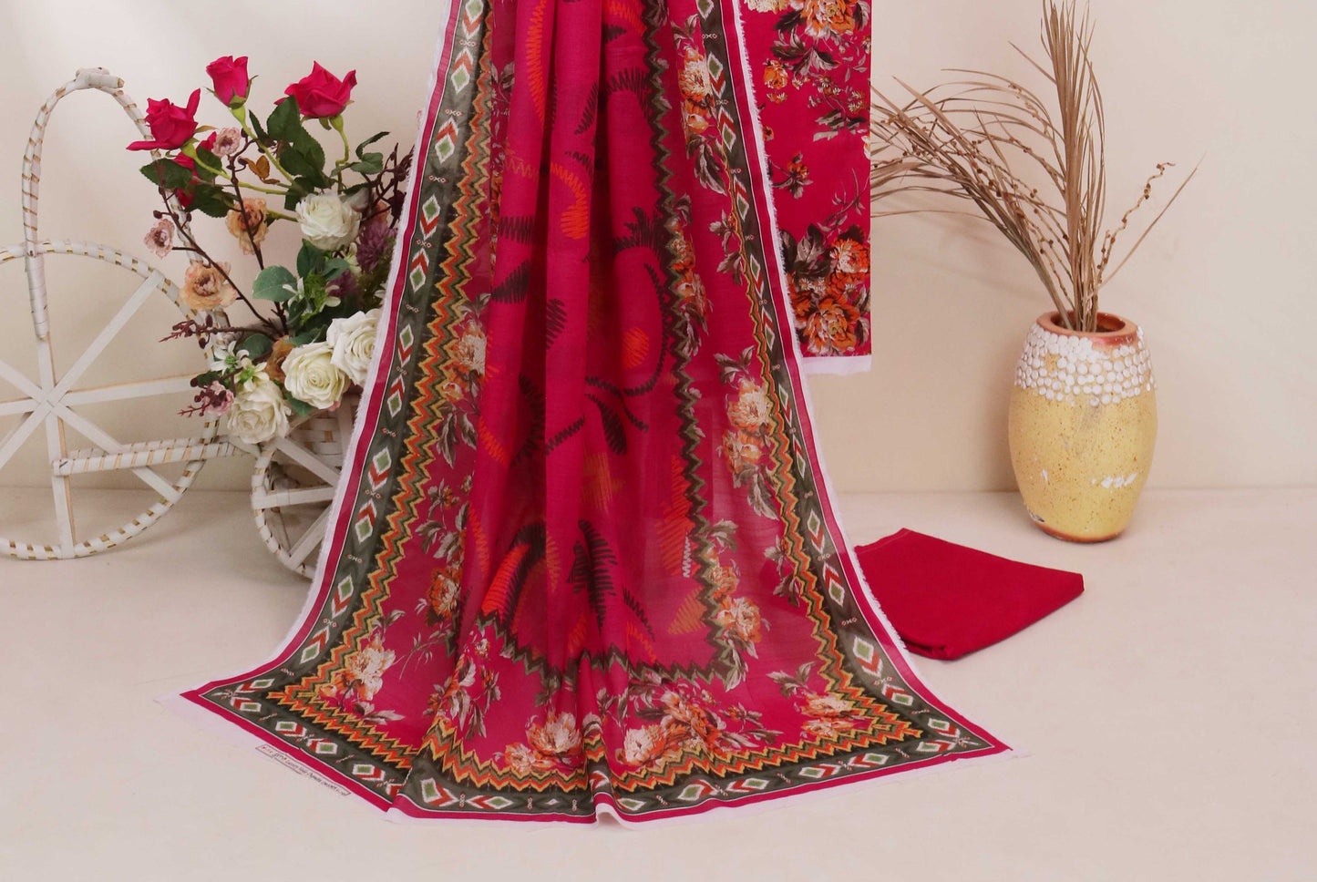 Luxury Lawn Printed Suit H25SLMJ1045