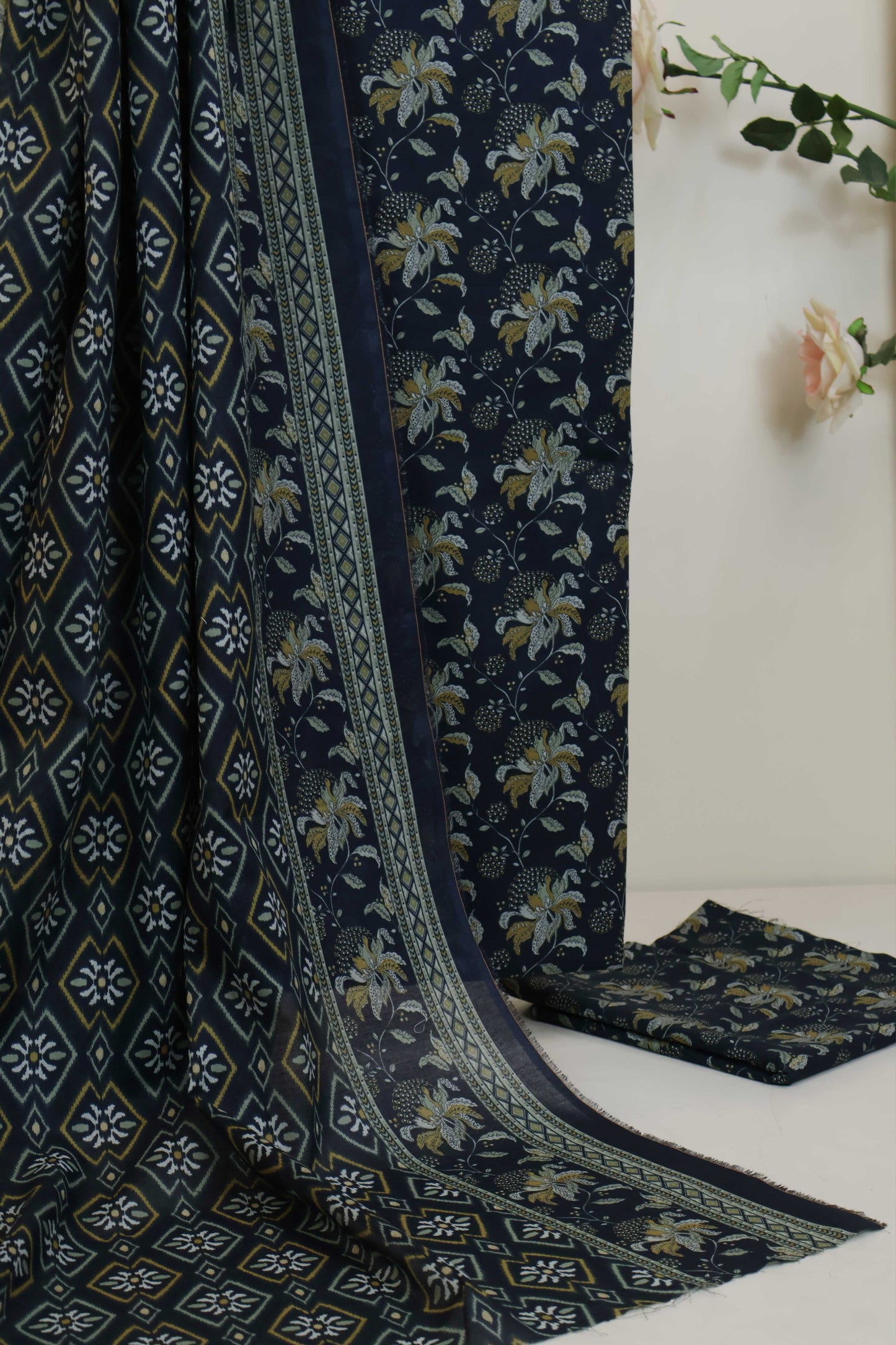 3PC-Lawn Printed Suit 3PLBS97