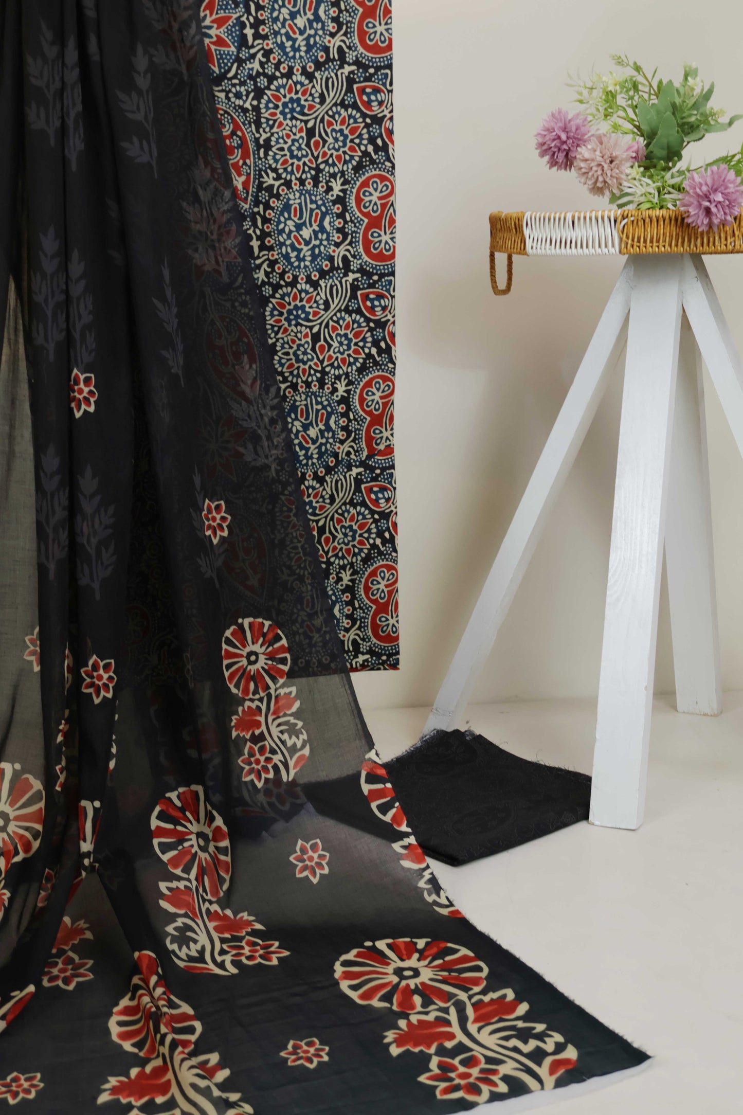 3pc-Lawn Printed Suit H25SLST115