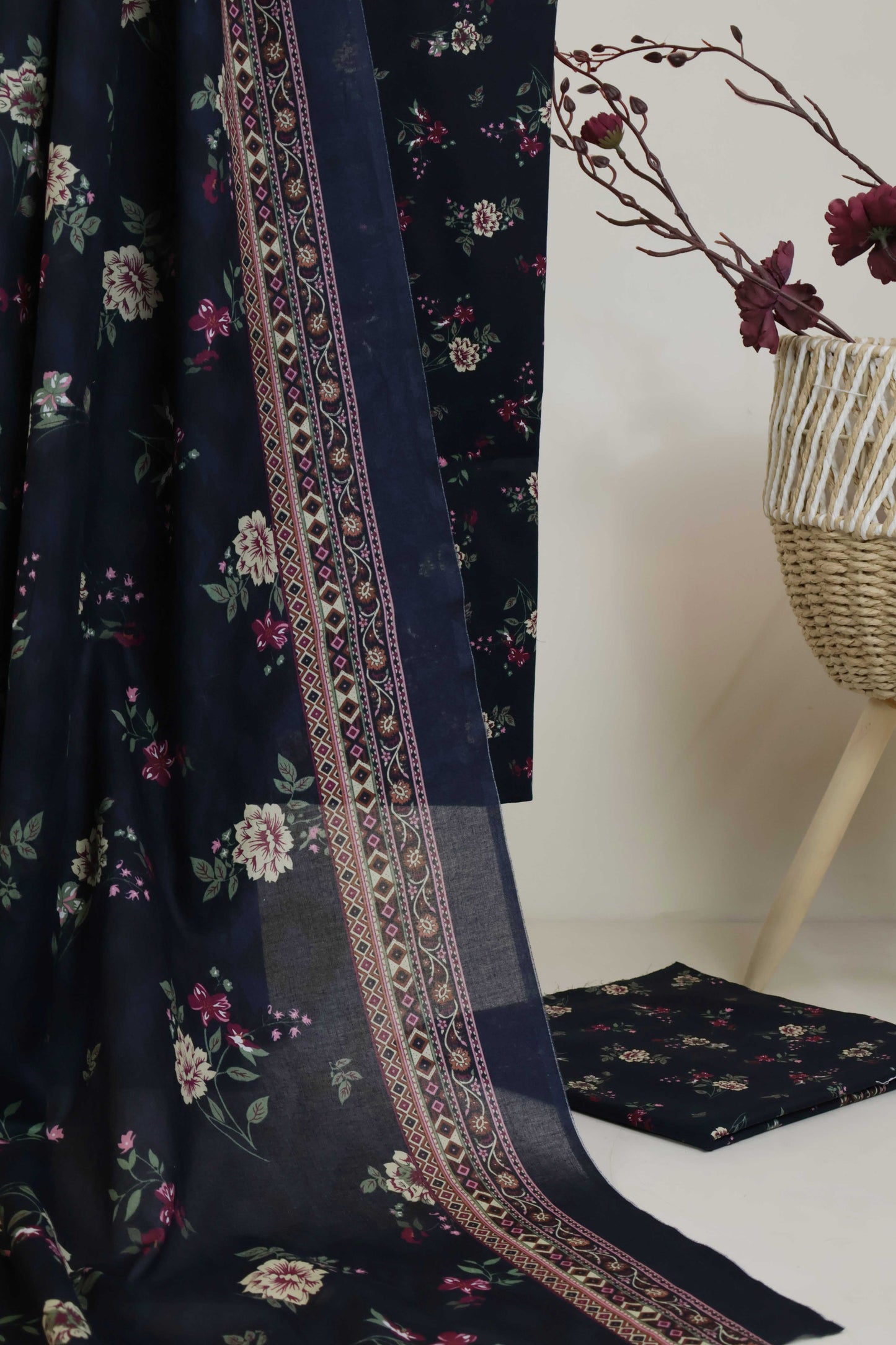3PC-Lawn Printed Suit 3PLBS102