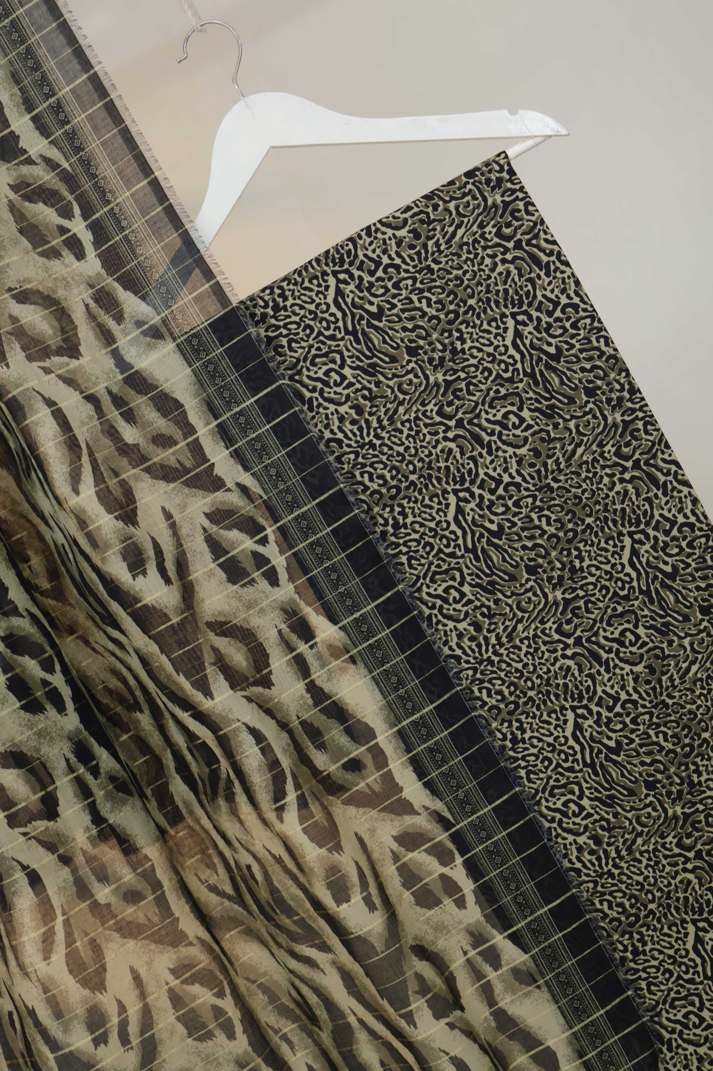 3PC-Lawn Printed Suit 3PLBS35