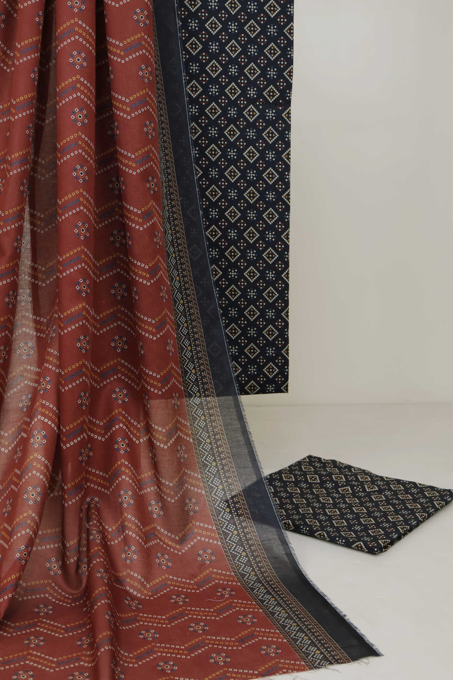3PC-Lawn Printed Suit 3PLBS53