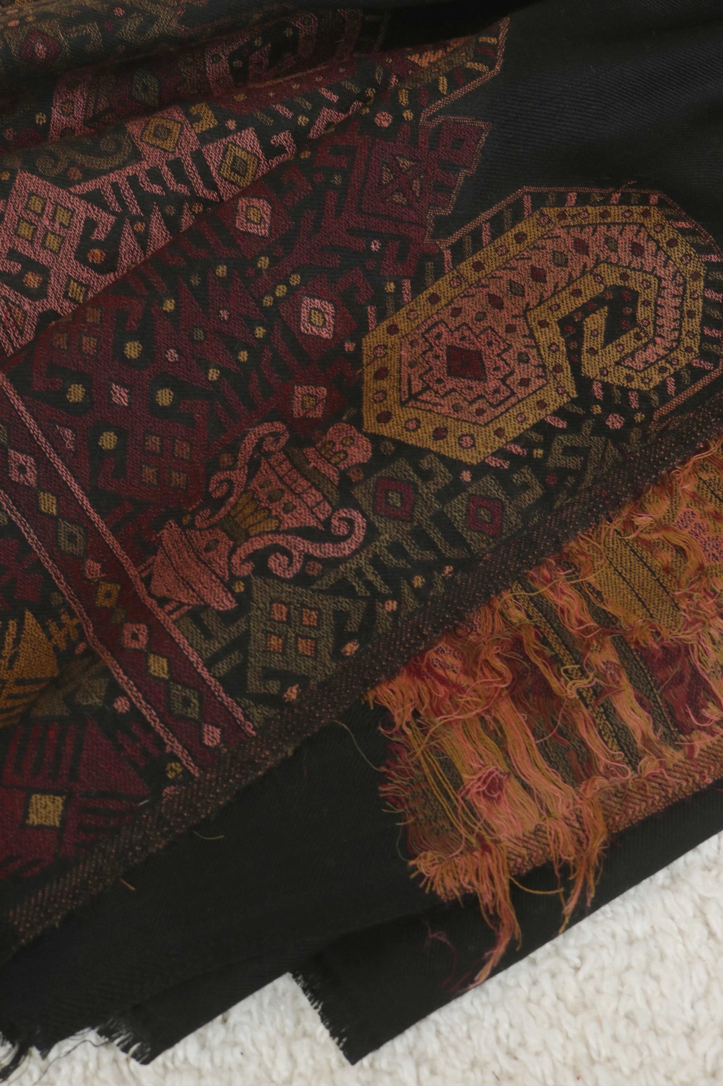 Kani Palo Shawl 3490 Black3