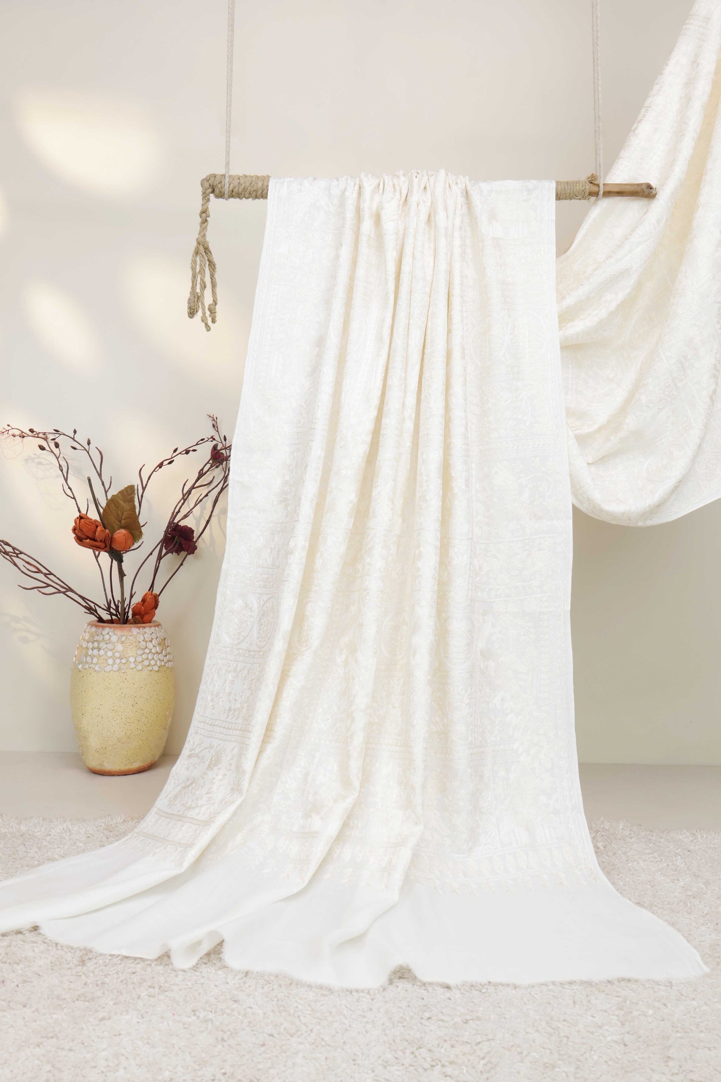 Aari Embroidered Pashmina Wool Shawl WRC15