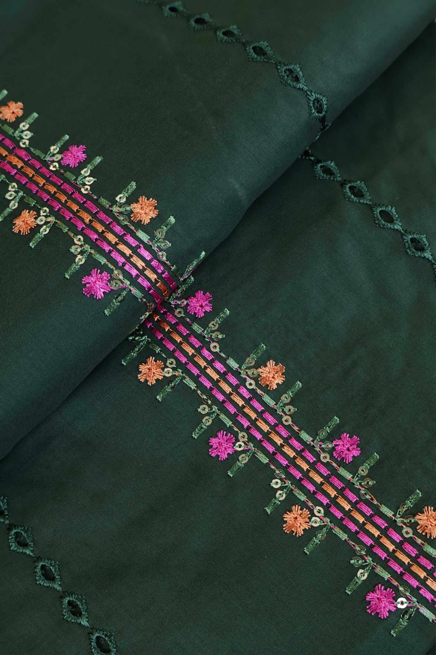 2Piece – Printed Embroidered Lawn EL2PSR137