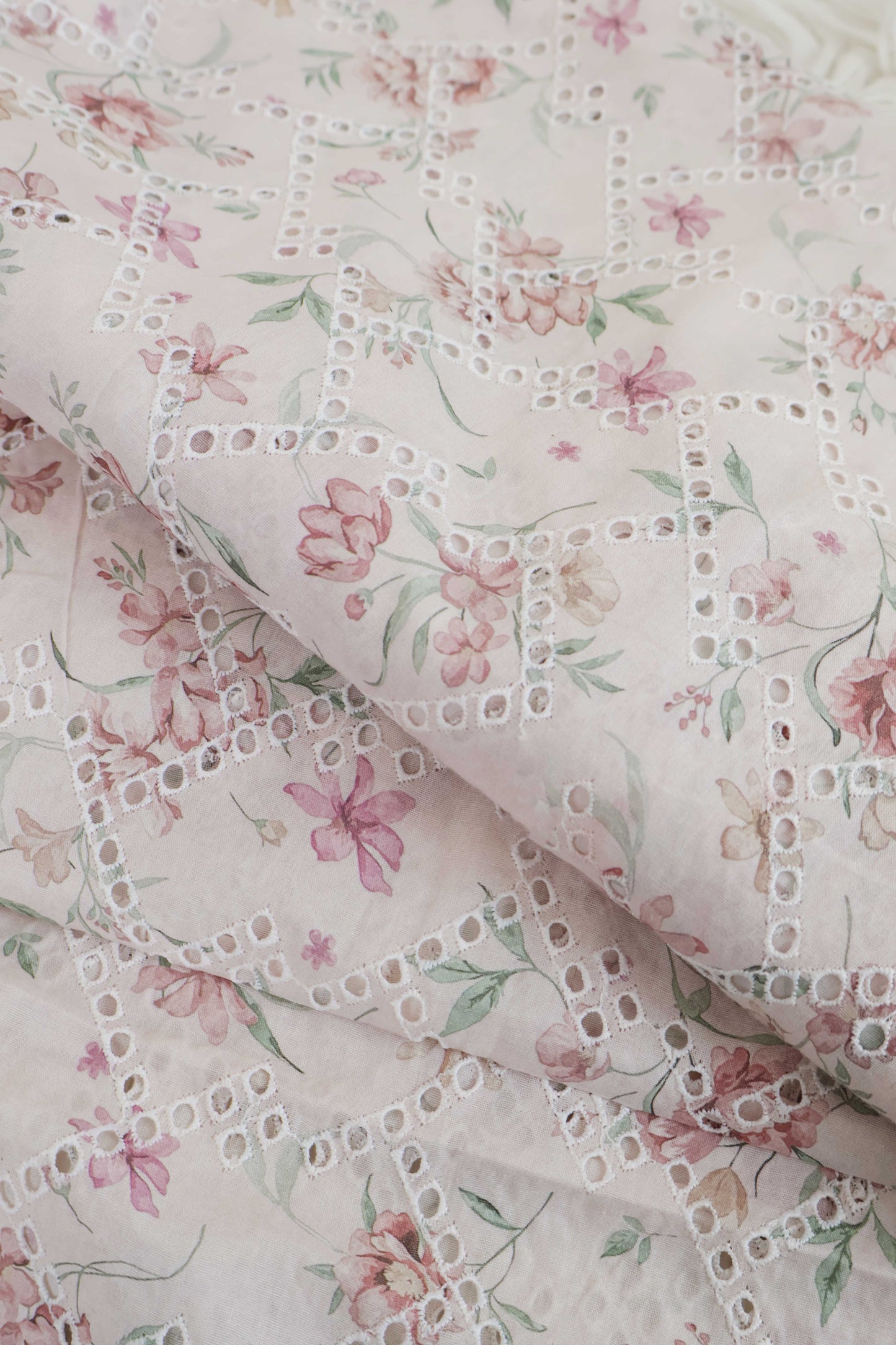 2Piece – Printed Embroidered Lawn EL2PSR37