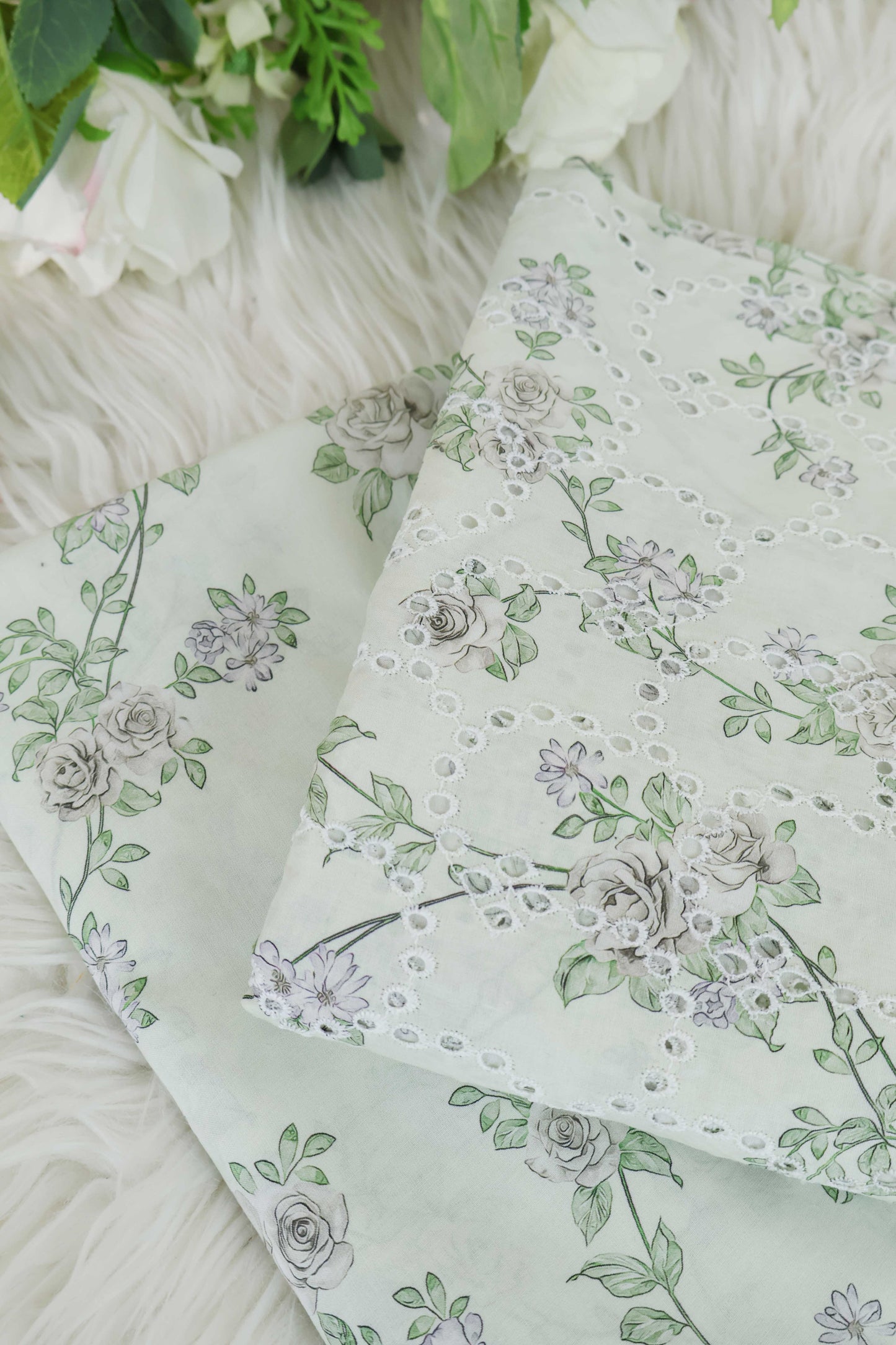 2Piece – Printed Embroidered Lawn EL2PSR132