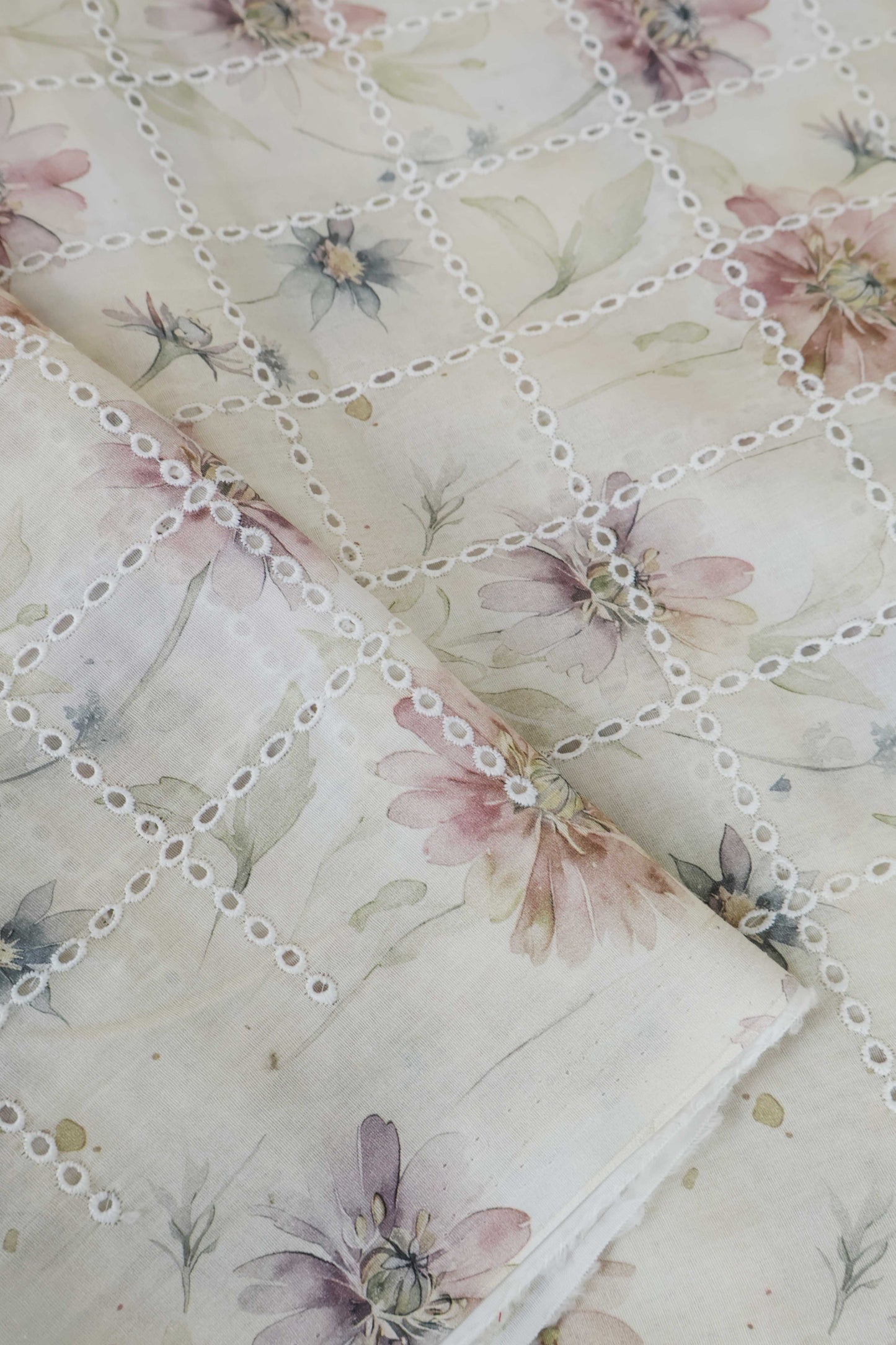 2Piece – Printed Embroidered Lawn EL2PSR33