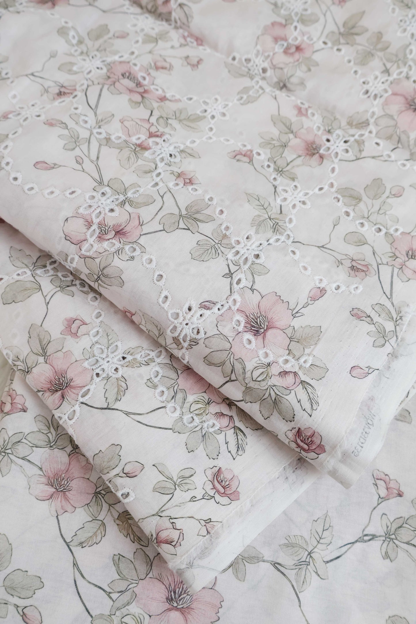 2Piece – Printed Embroidered Lawn EL2PSR35