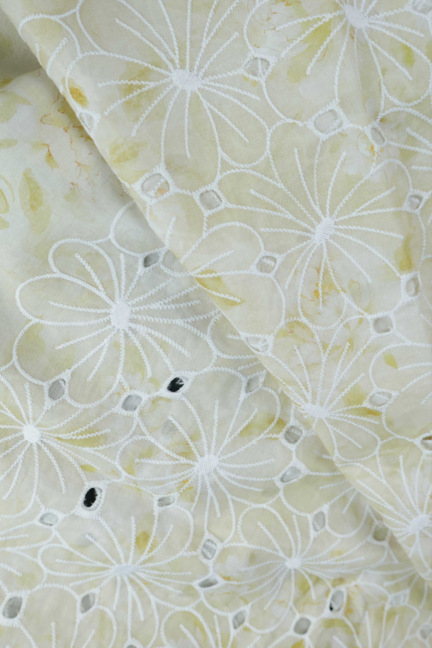 2Piece – Printed Embroidered Lawn RB76