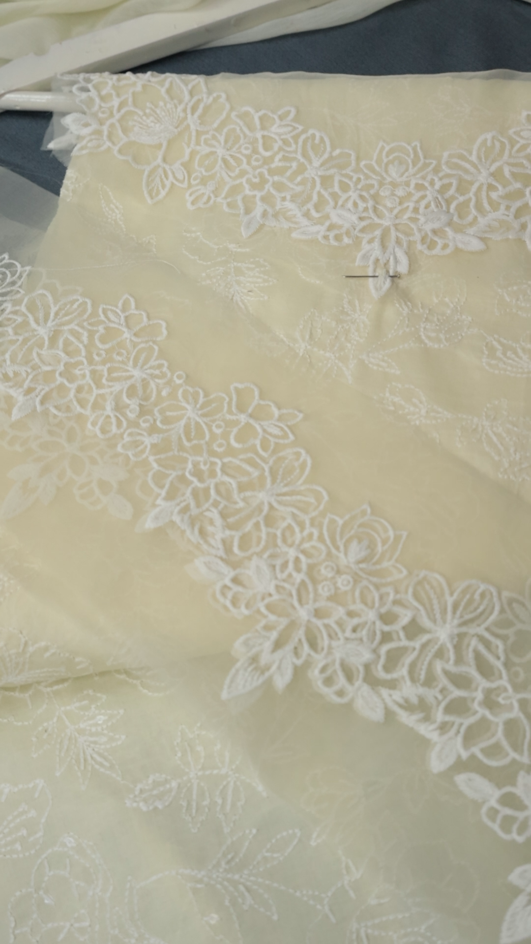 Luxury Lawn Embroidered Suit NV1WR02A