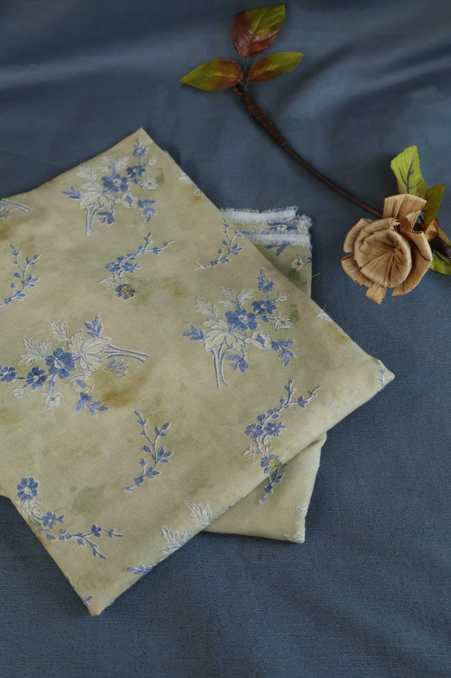 Shirt – Printed Embroidered Lawn L1PE110