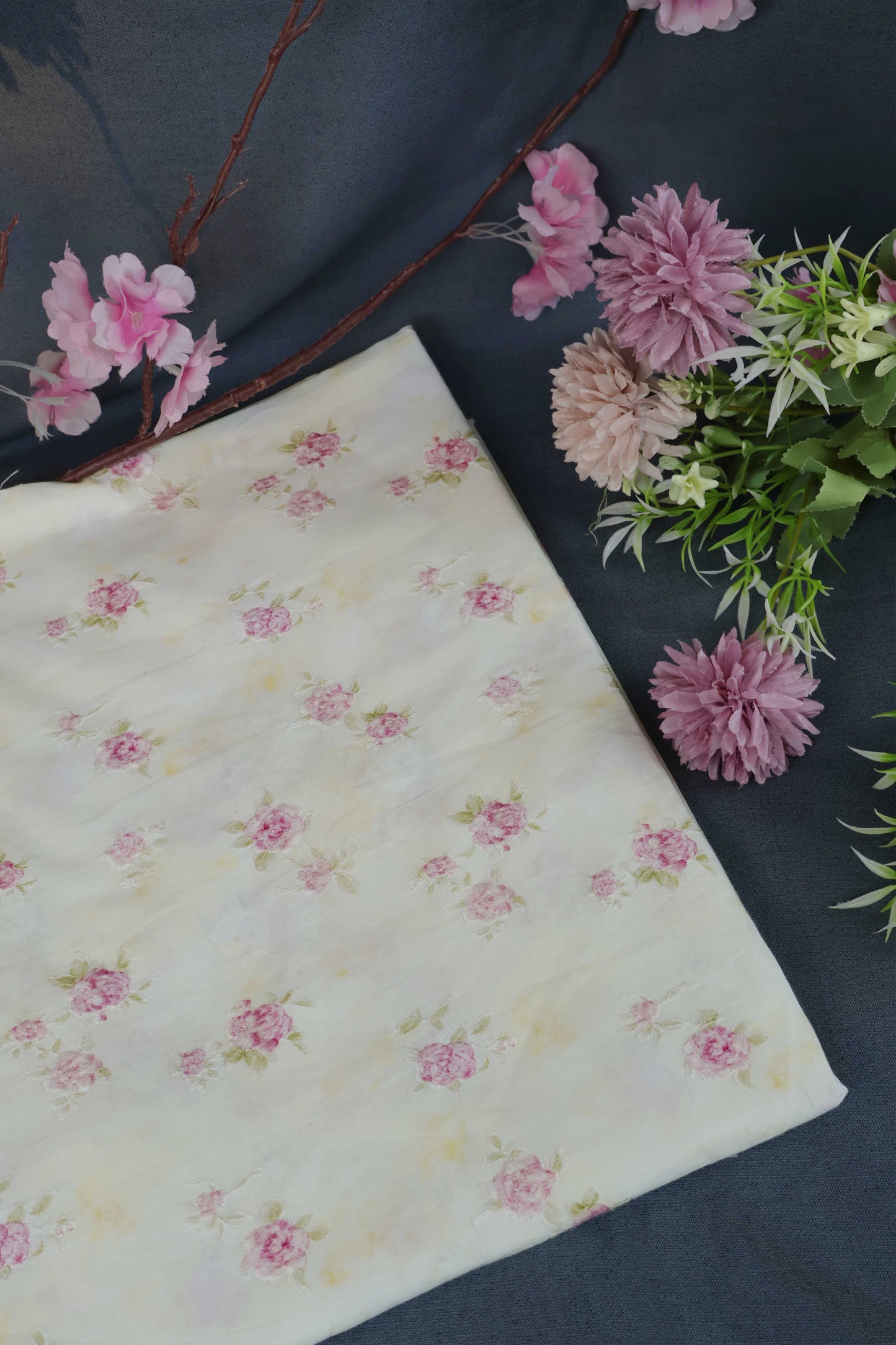 Shirt – Printed Embroidered Lawn L1PE105