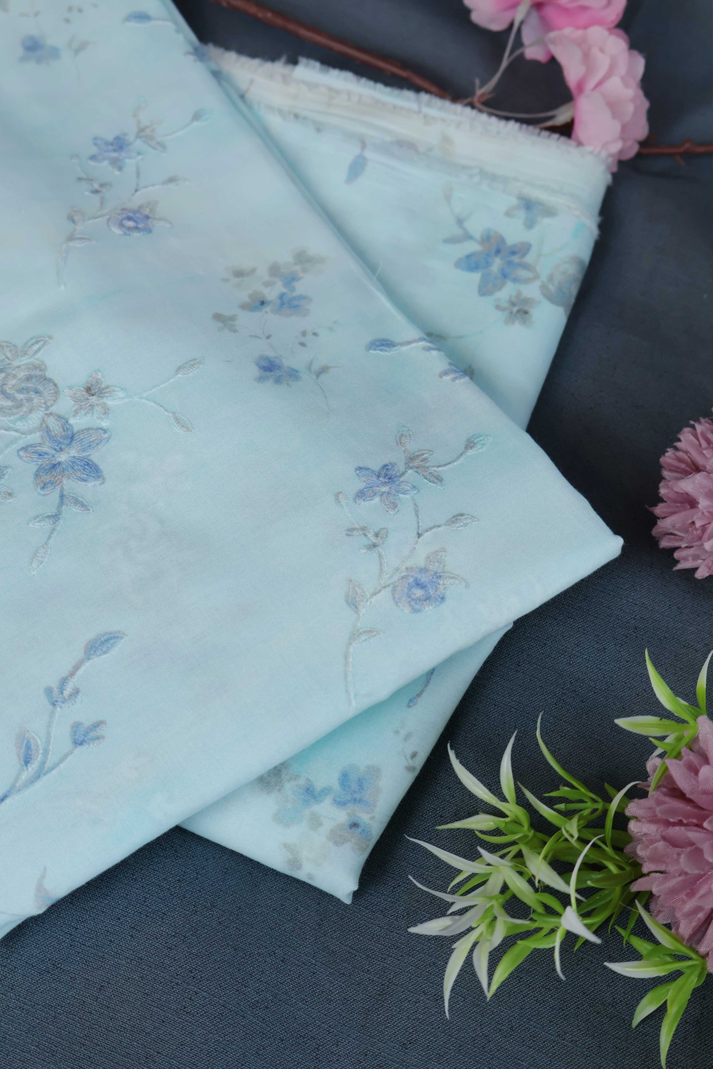 Shirt – Printed Embroidered Lawn L1PE109