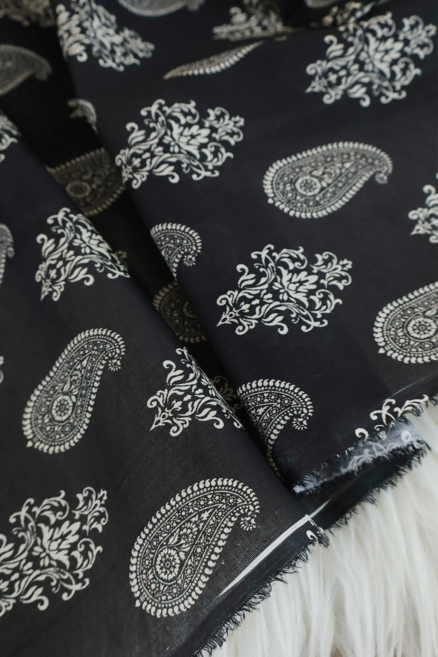 2Piece – Printed Lawn L2P138