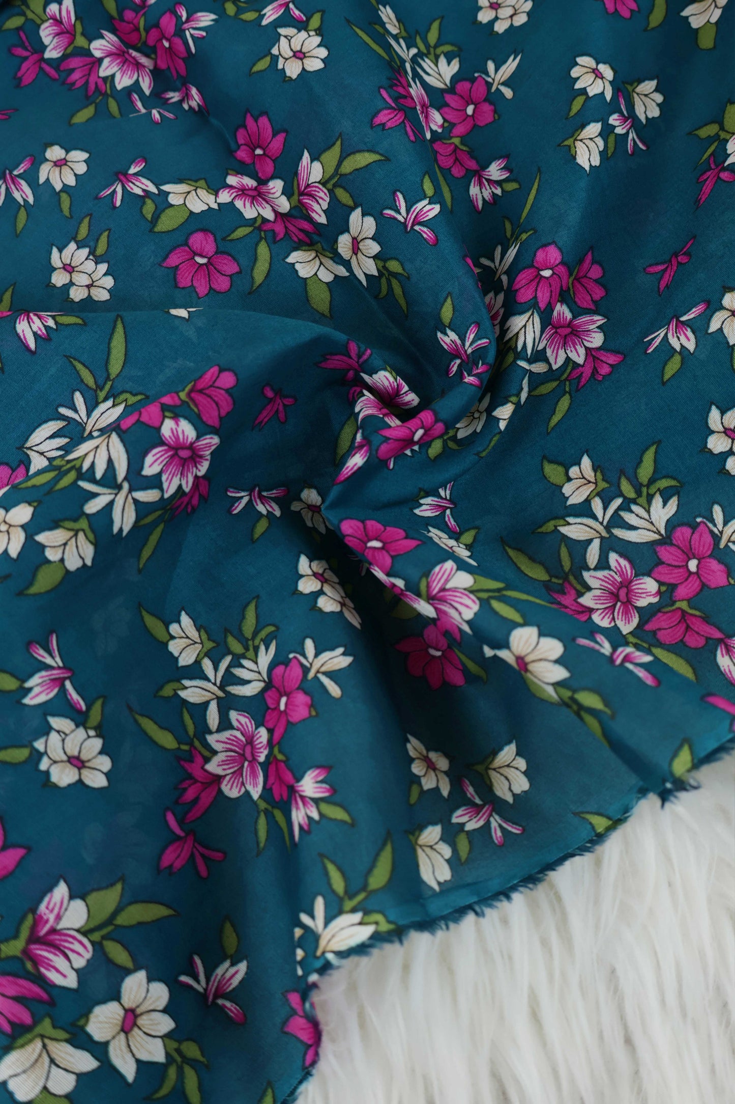 2Piece – Printed Lawn L2P177
