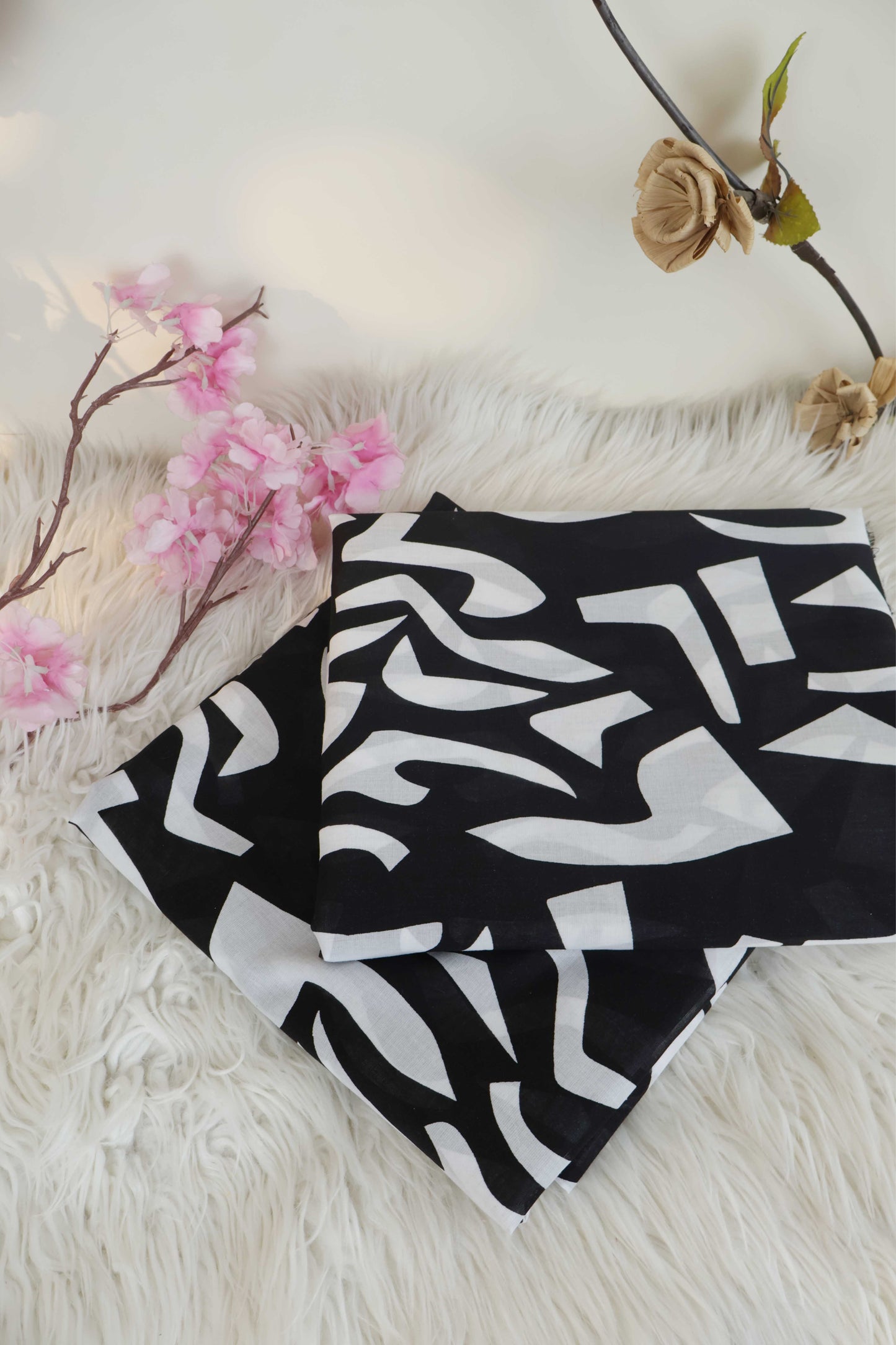 2Piece – Printed Lawn L2P250