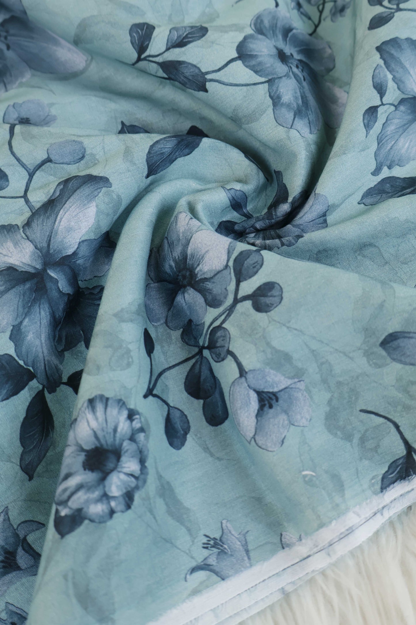 2Piece – Printed Lawn L2P225