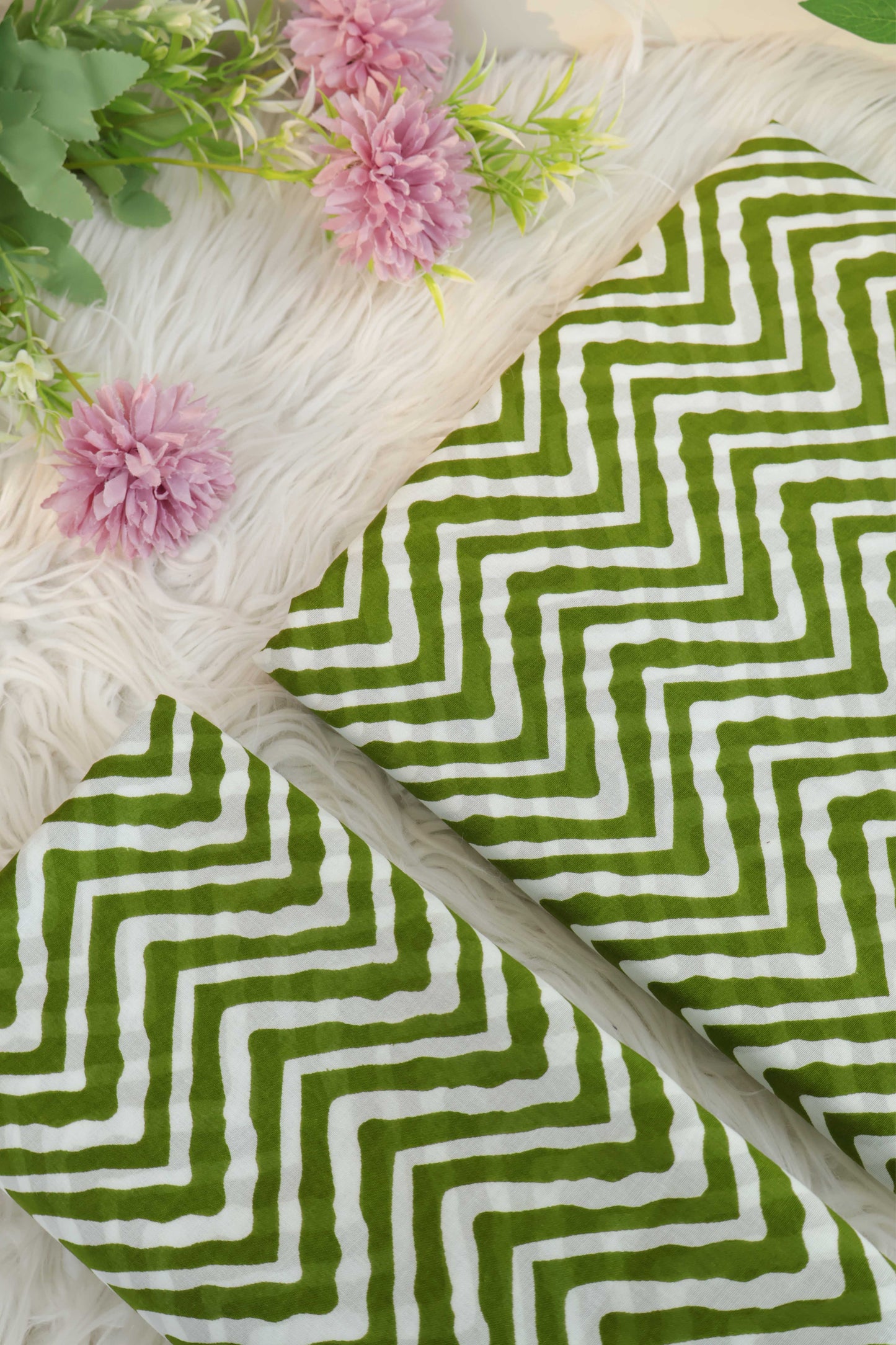 2Piece – Printed Lawn L2P32