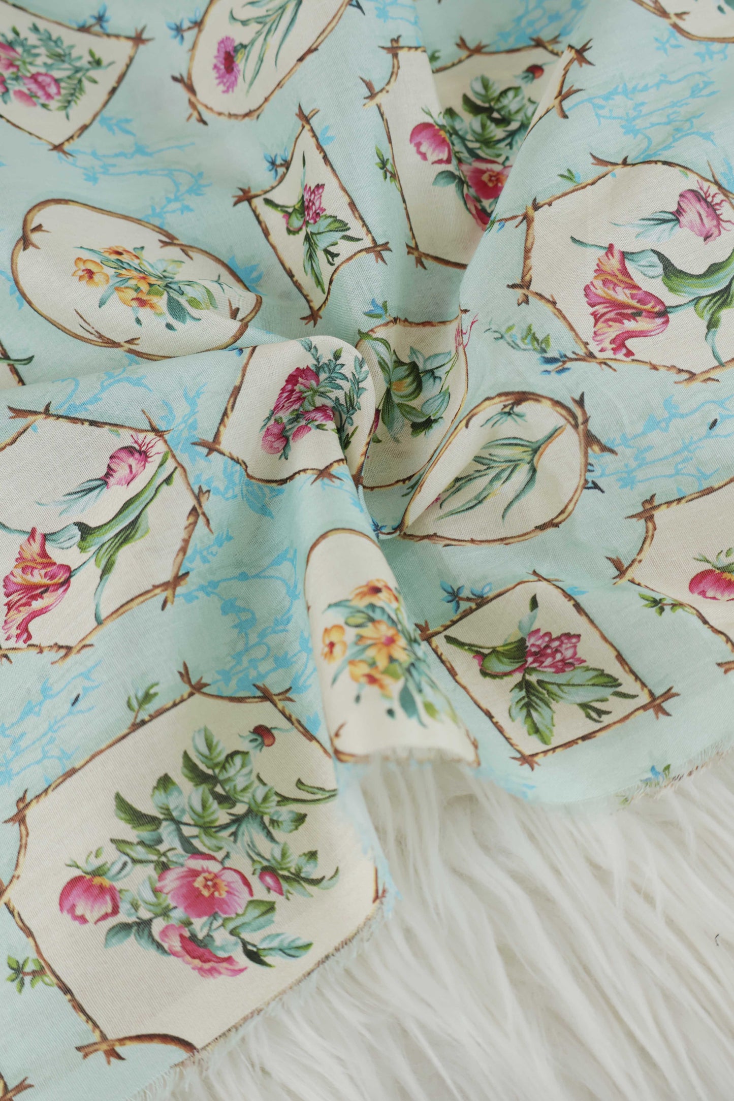 2Piece – Printed Lawn L2P350