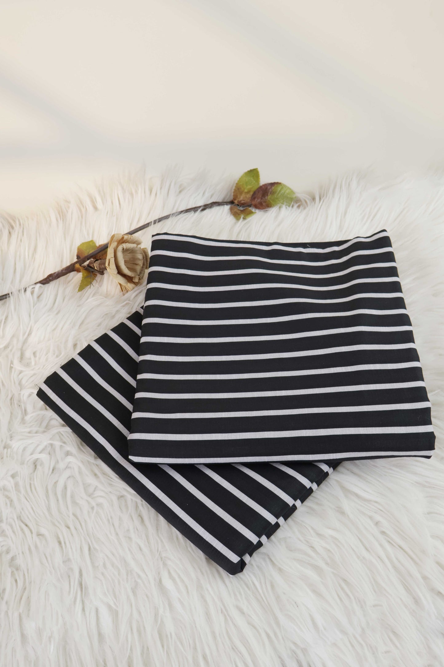 2Piece – Printed Self Lawn L2P372