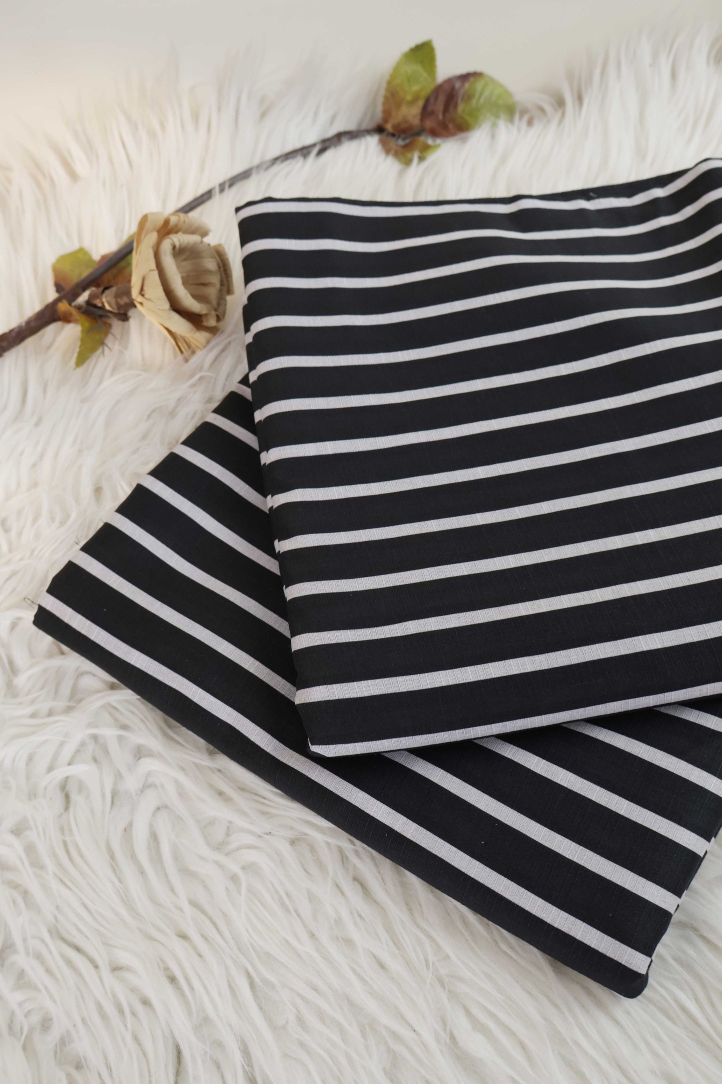 2Piece – Printed Self Lawn L2P372