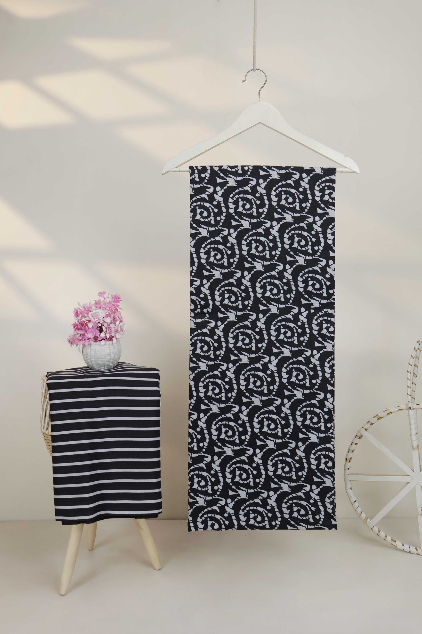 2Piece – Printed Self Lawn L2P374