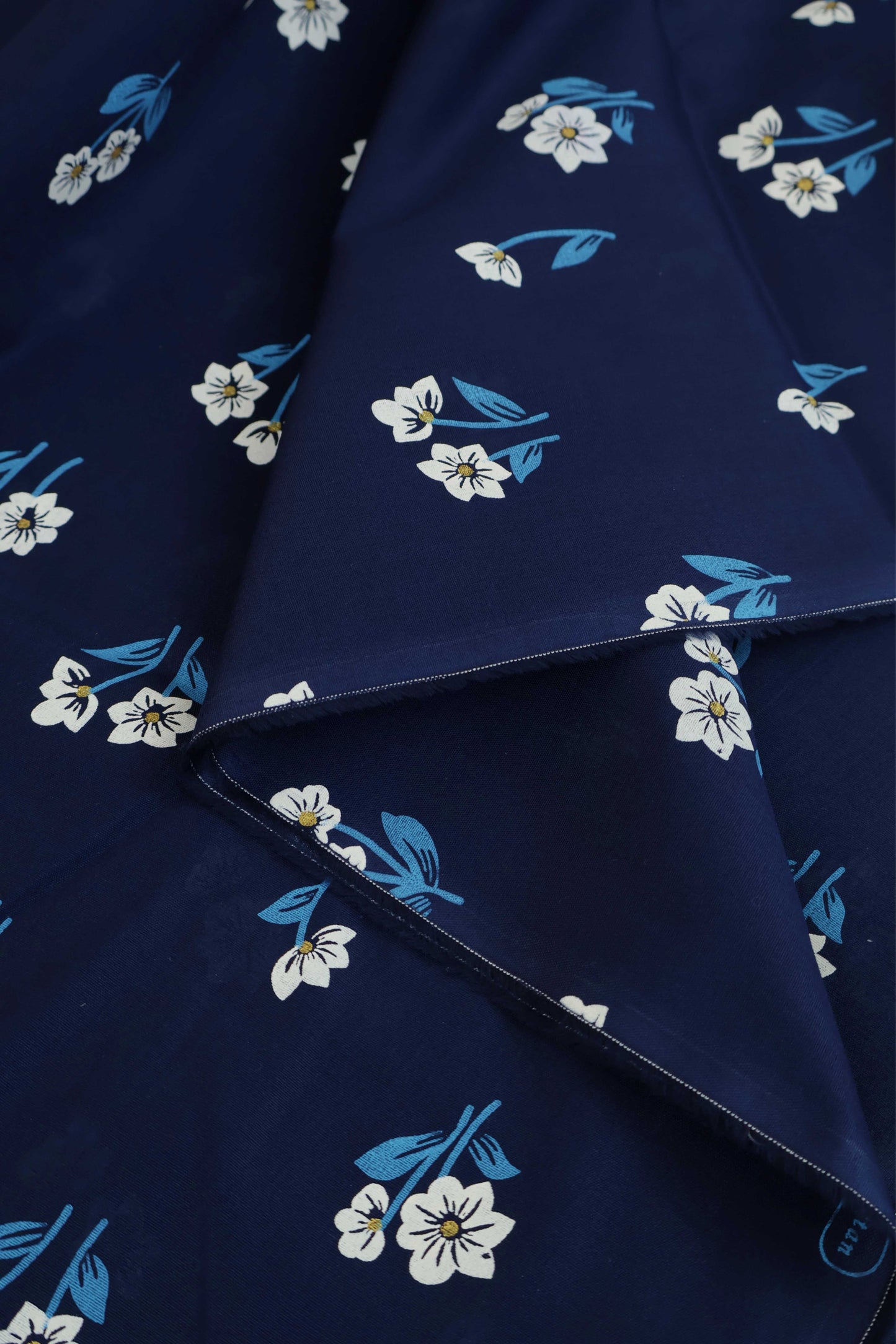 2Piece – Printed Lawn L2P103