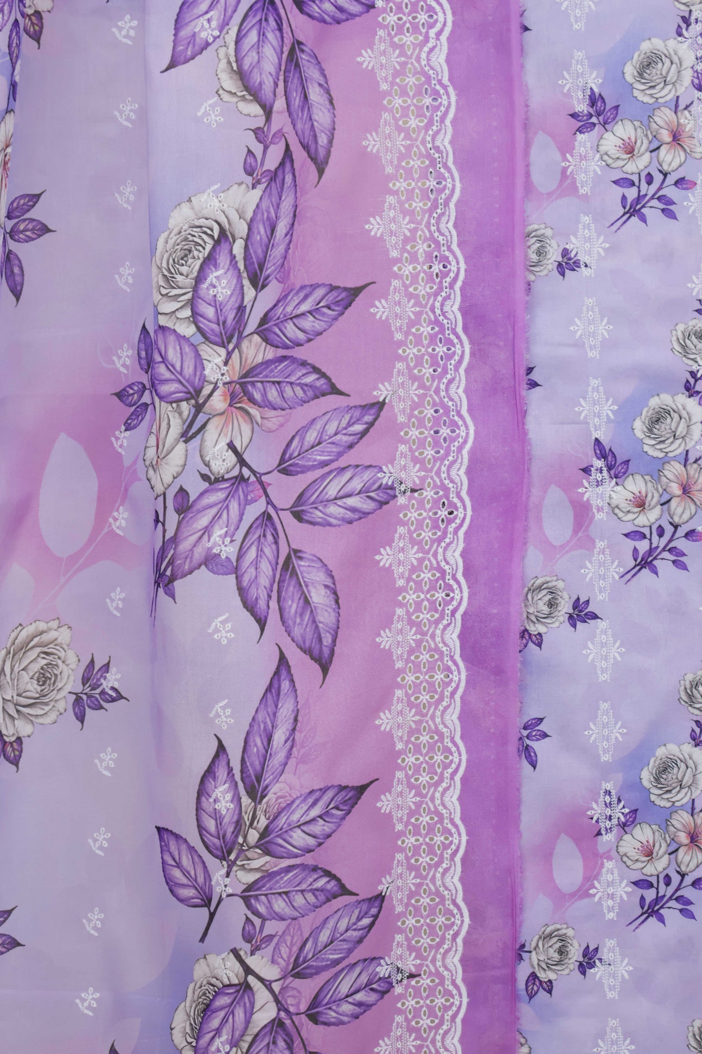 3Piece-Lawn Embroidered Suit R3P14