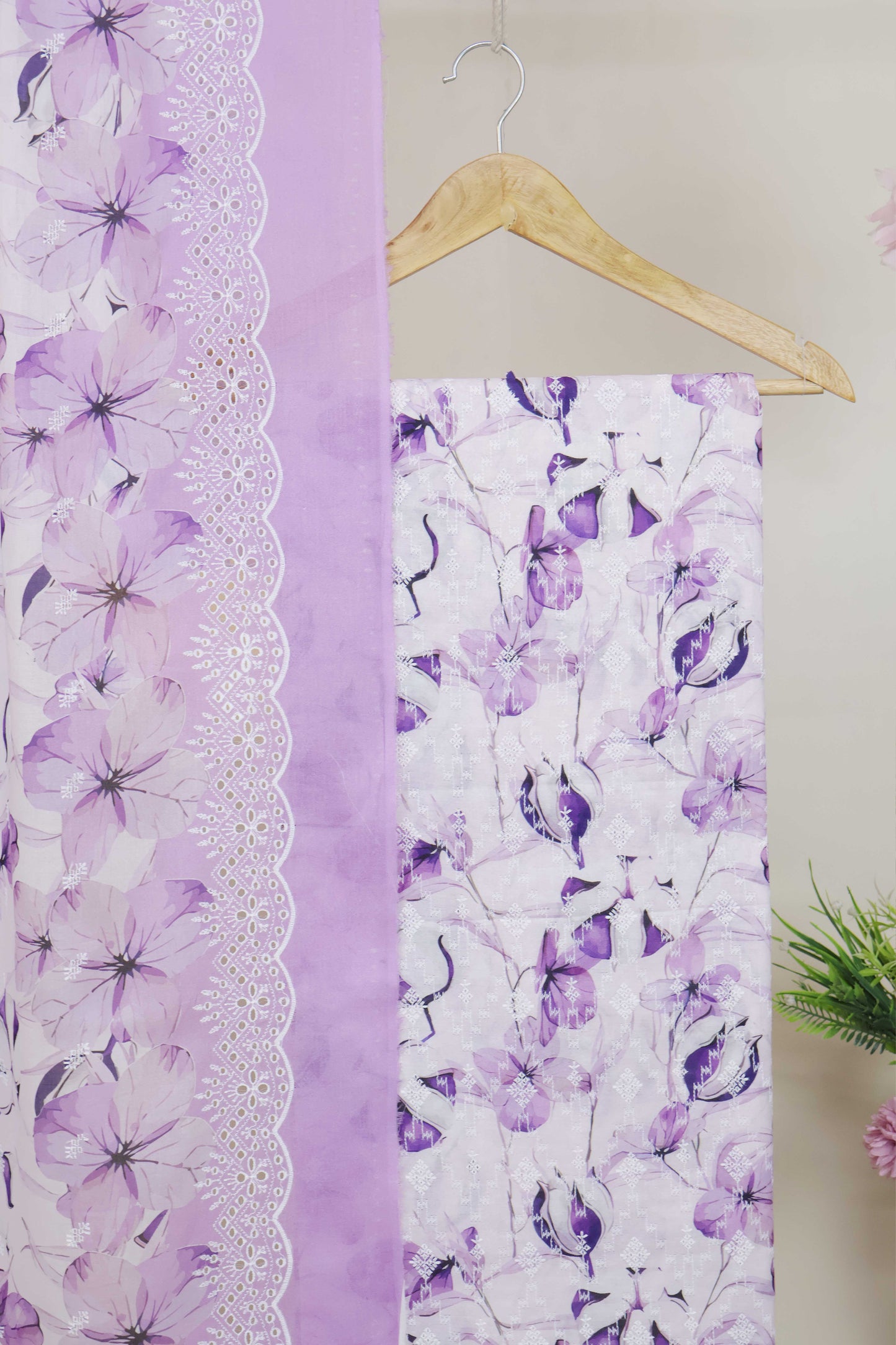 3Piece-Lawn Embroidered Suit R3P13